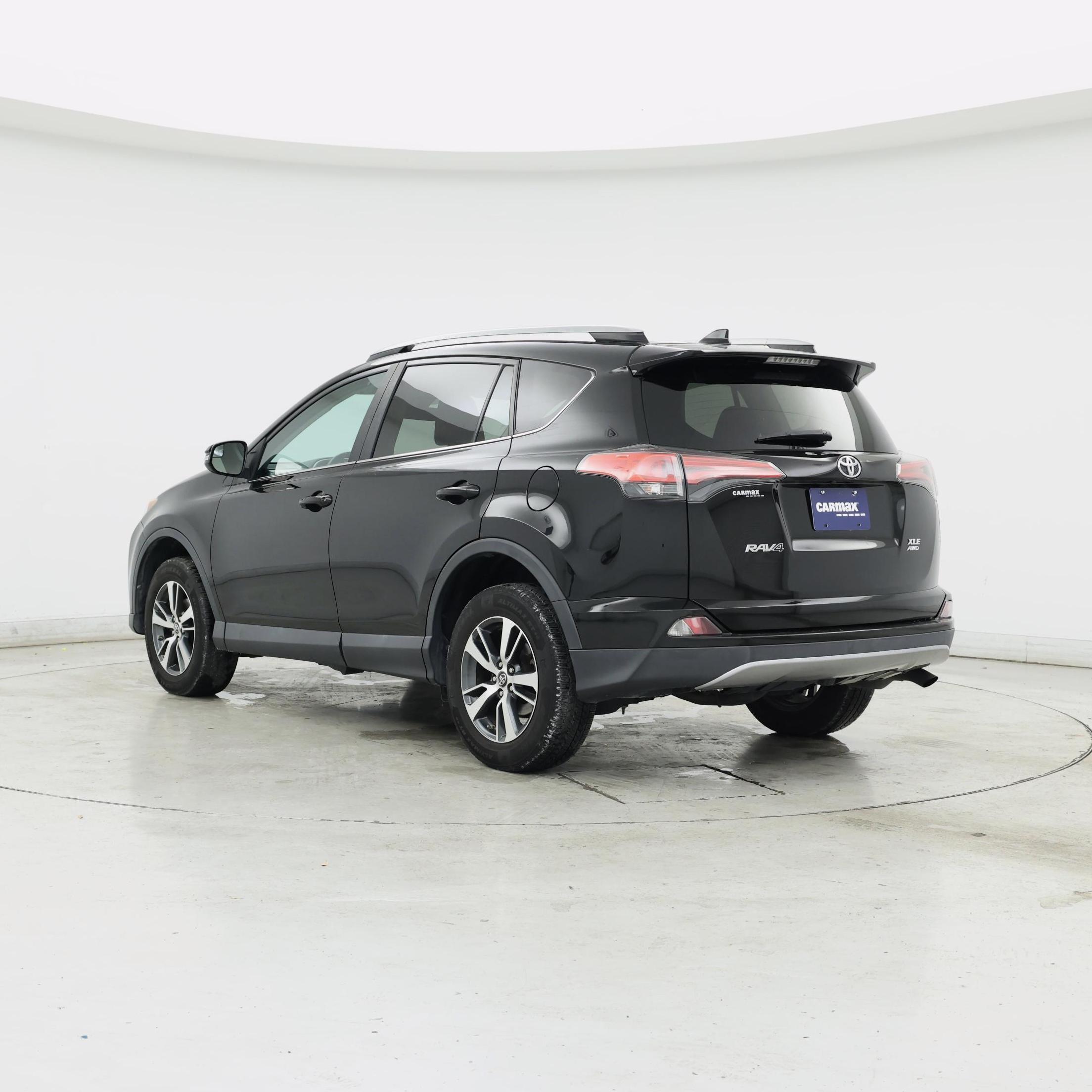 Thumbnail: 2017 Toyota RAV4 - 2