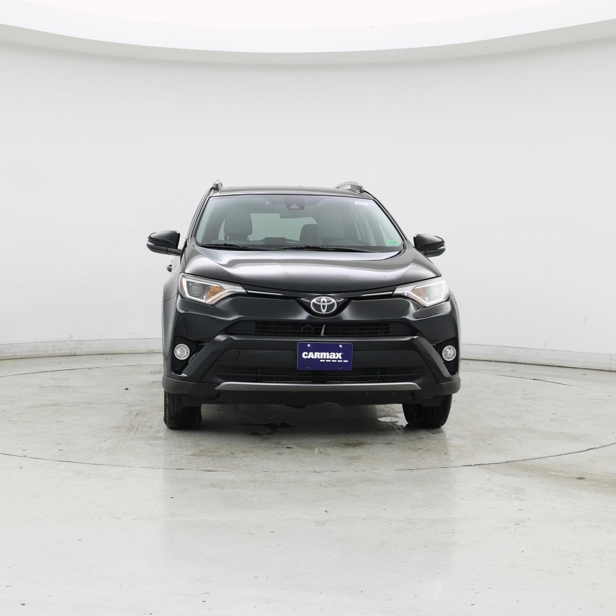 Thumbnail: 2017 Toyota RAV4 - 5