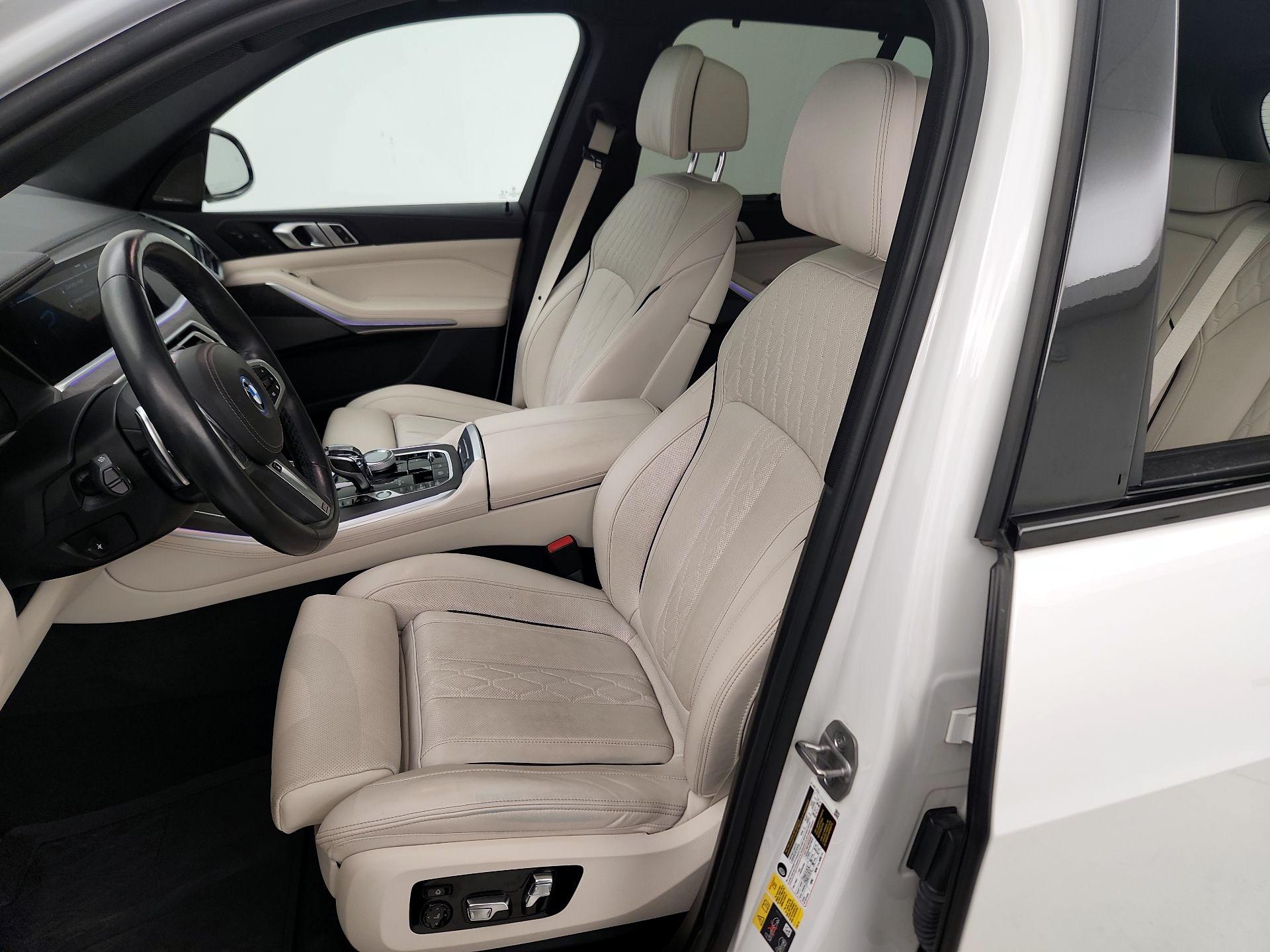 Thumbnail: 2023 BMW X5 - 11