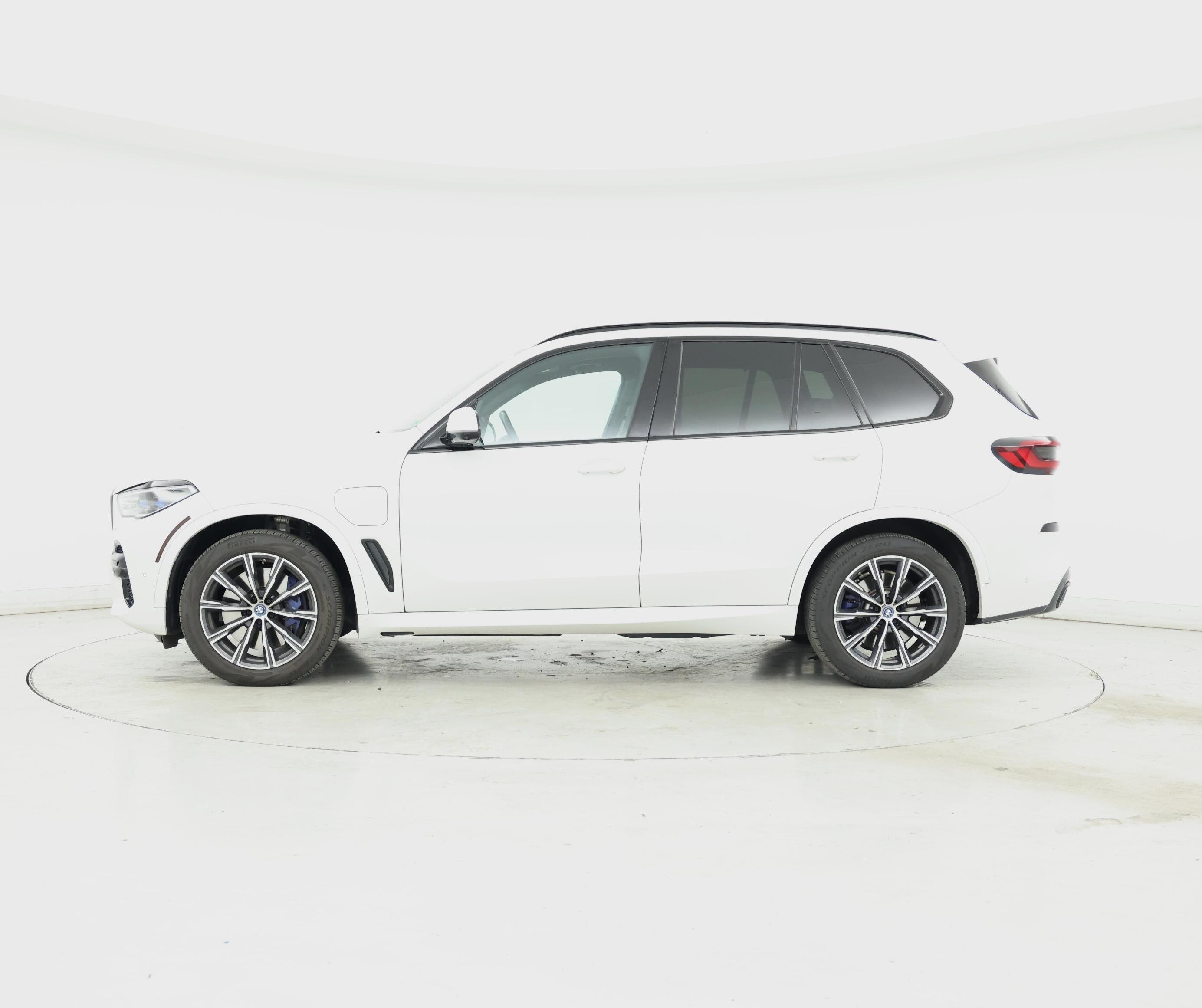 Thumbnail: 2023 BMW X5 - 3