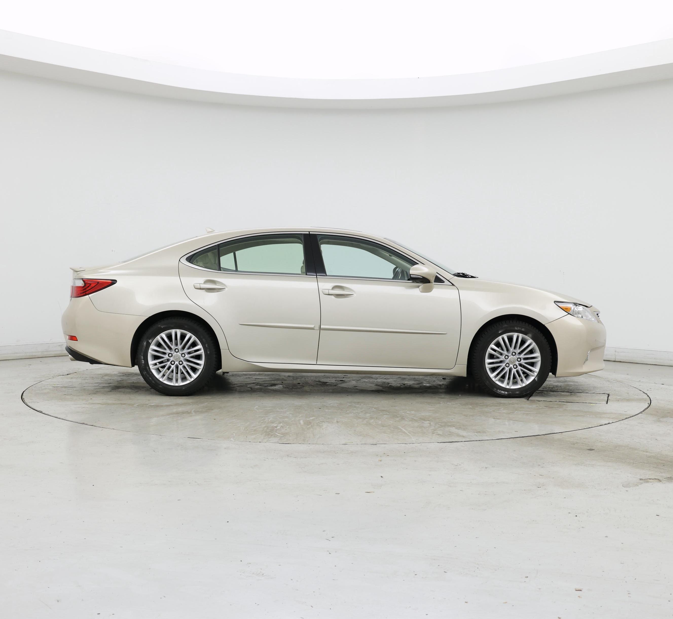 Thumbnail: 2014 Lexus ES - 7