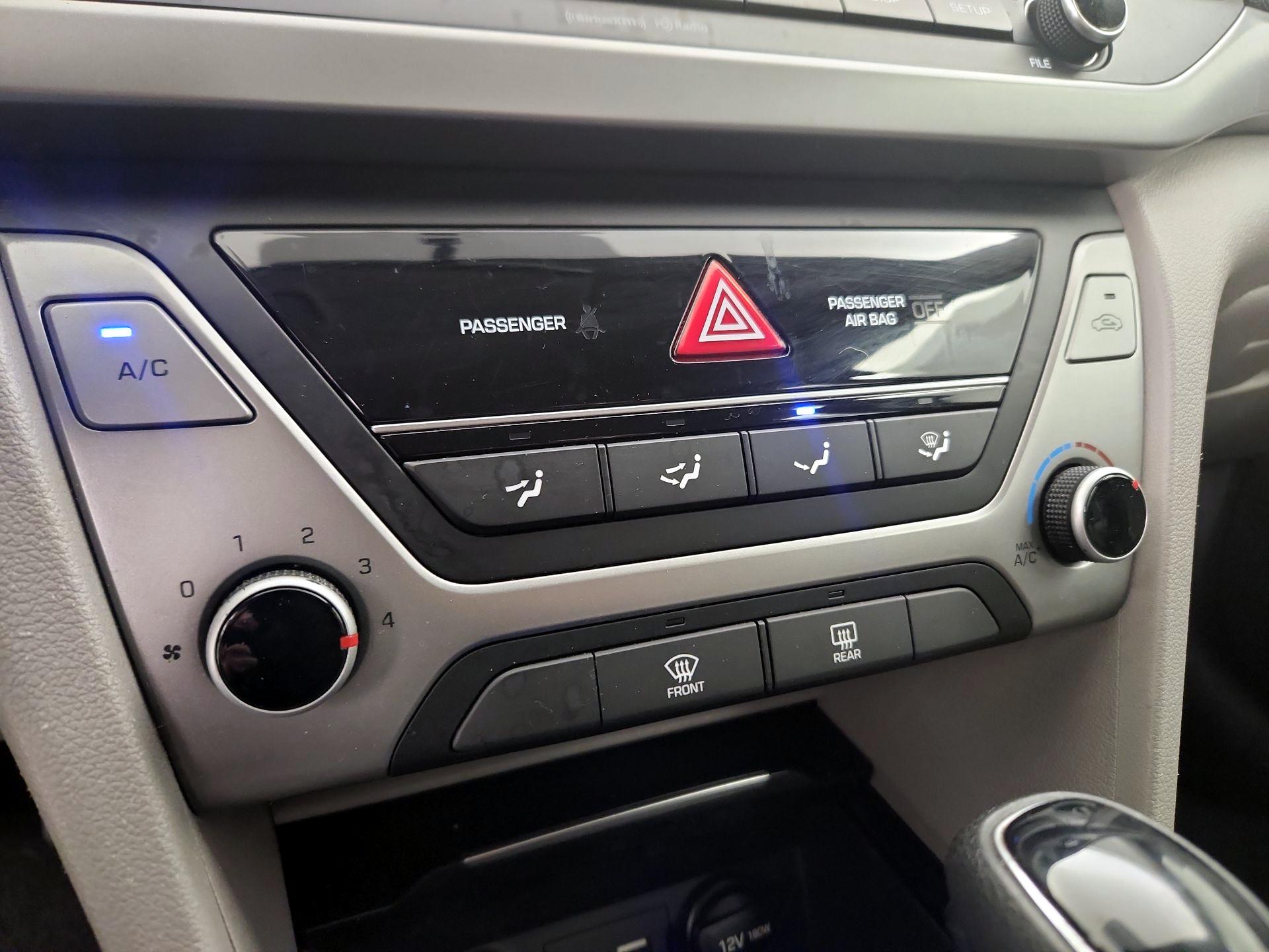 Thumbnail: 2018 Hyundai Elantra - 16