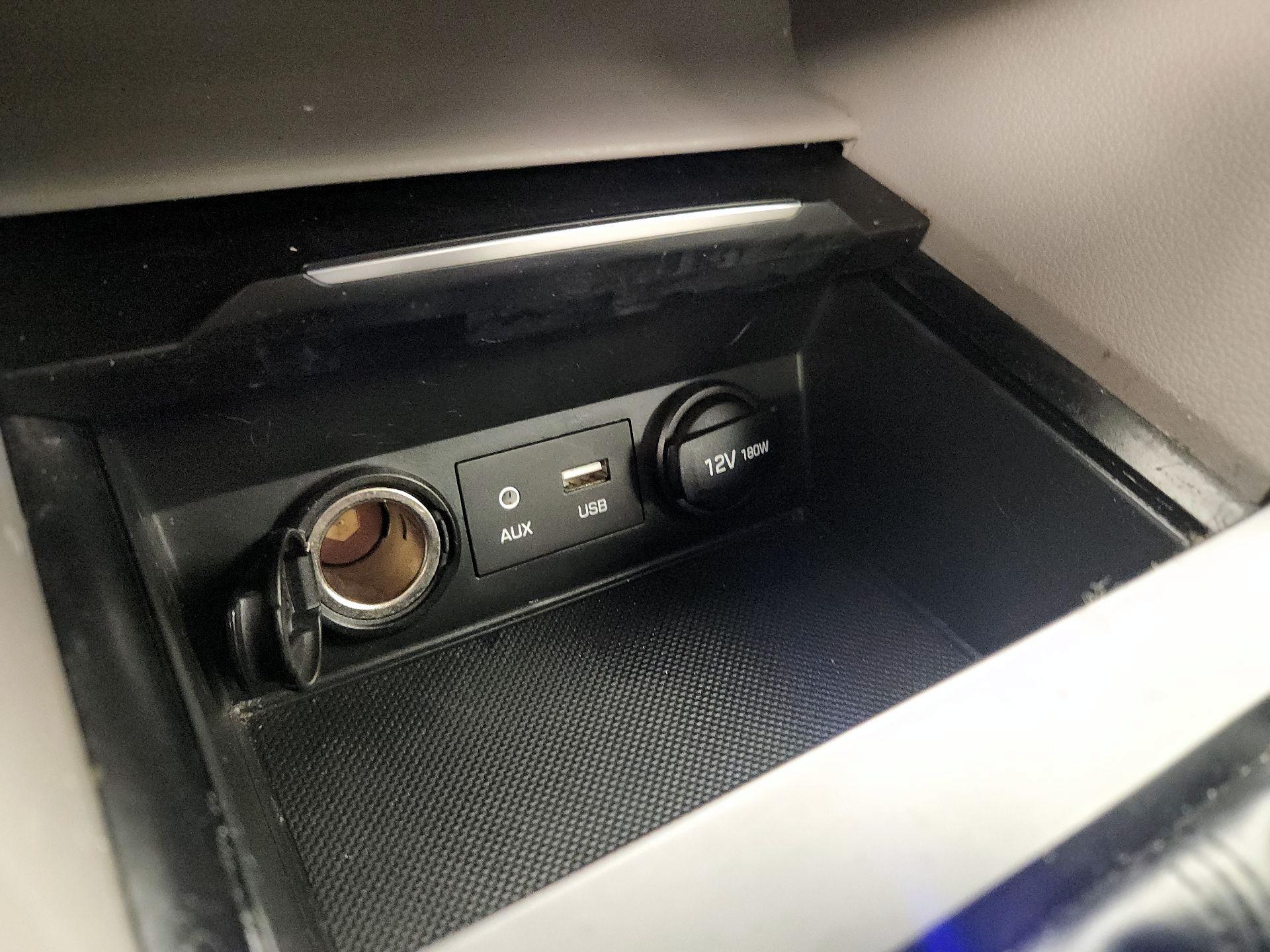 Thumbnail: 2018 Hyundai Elantra - 18