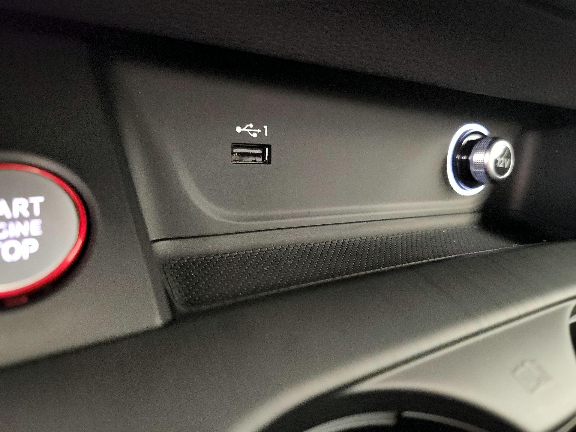 Thumbnail: 2019 Audi RS 5 - 19