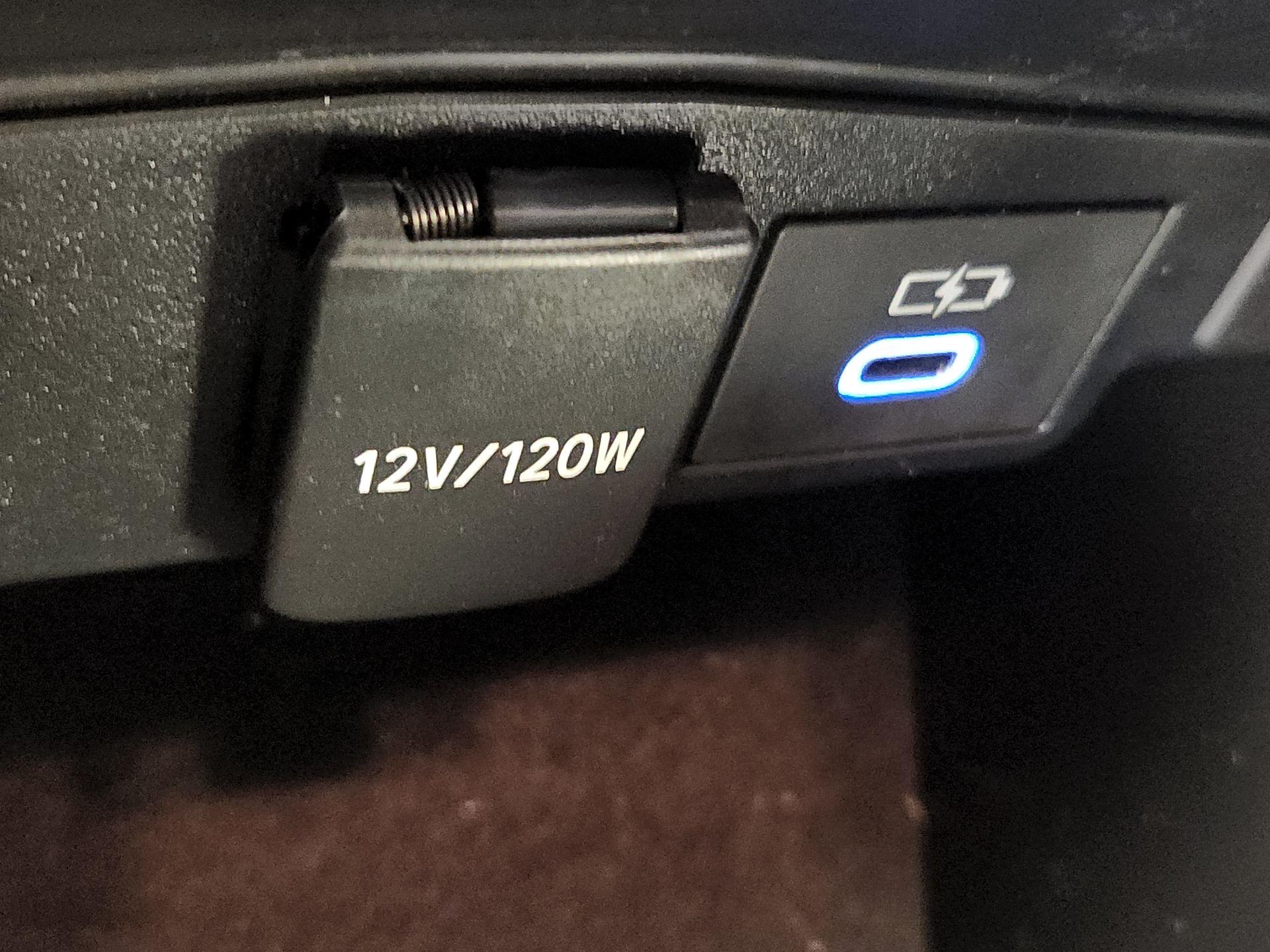 Thumbnail: 2022 Toyota Corolla - 18