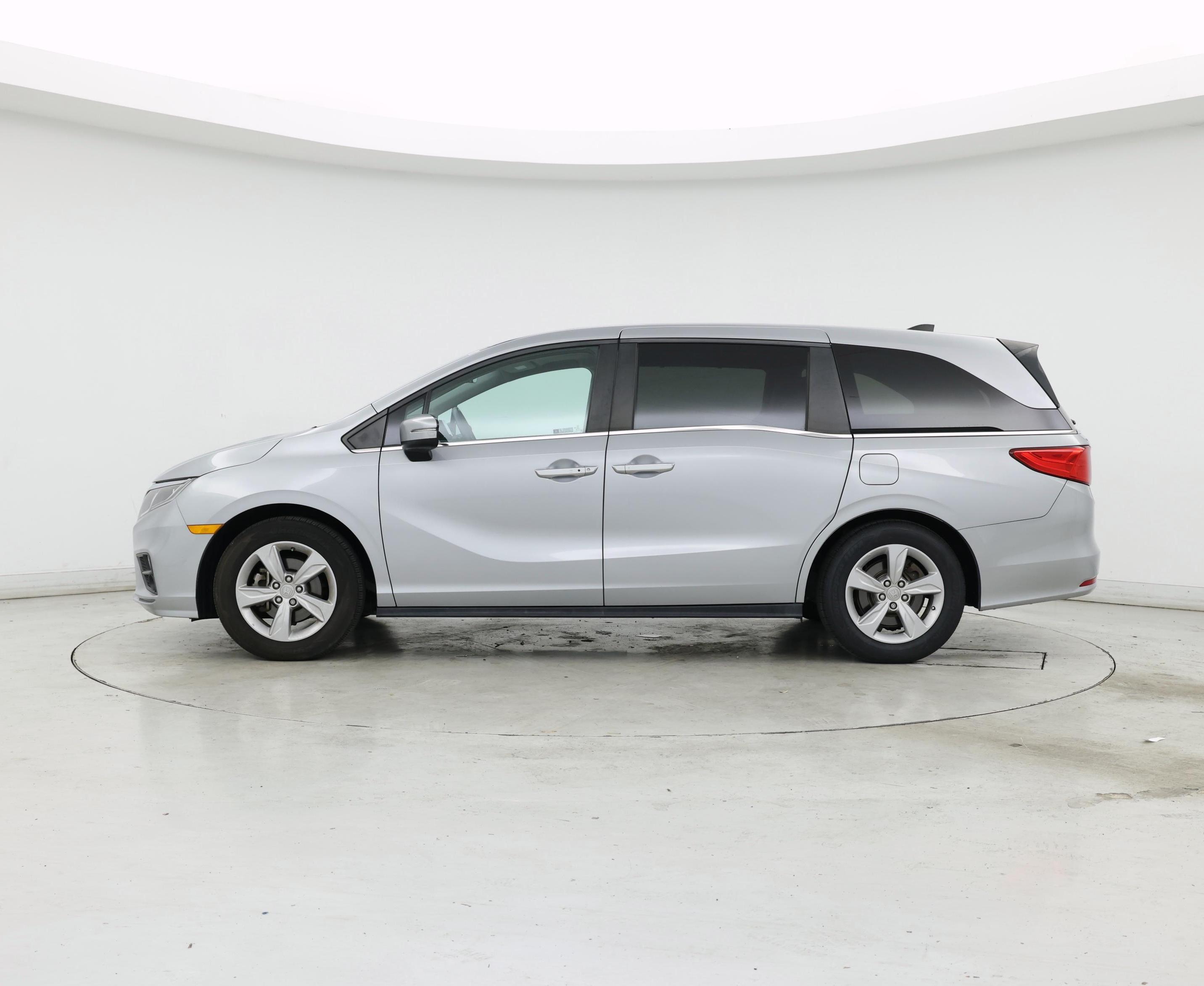 Thumbnail: 2019 Honda Odyssey - 3