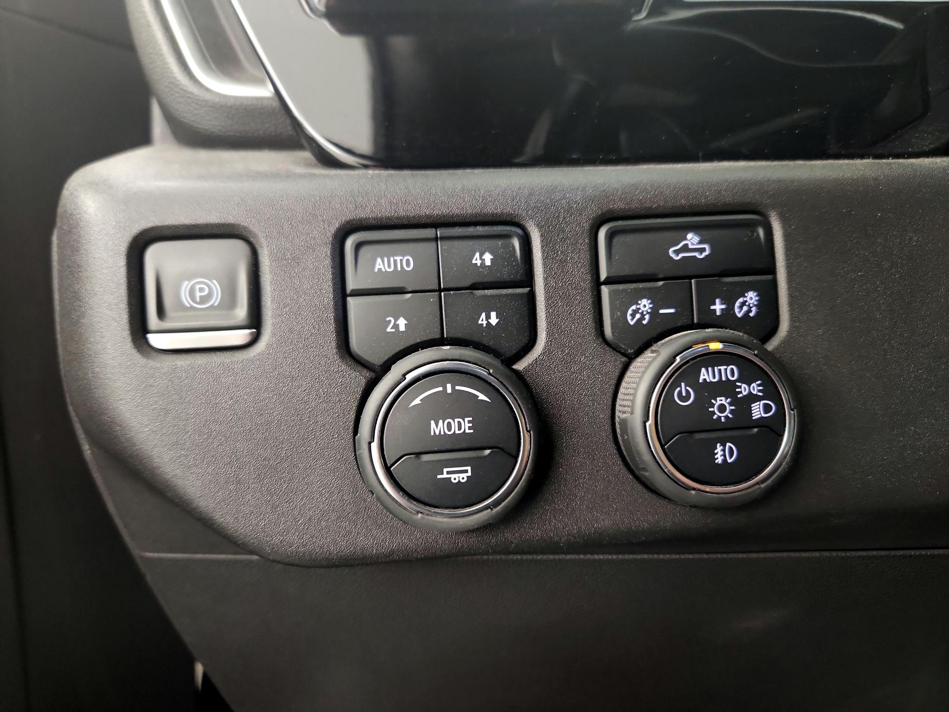 Thumbnail: 2022 Chevrolet Silverado 1500 - 13