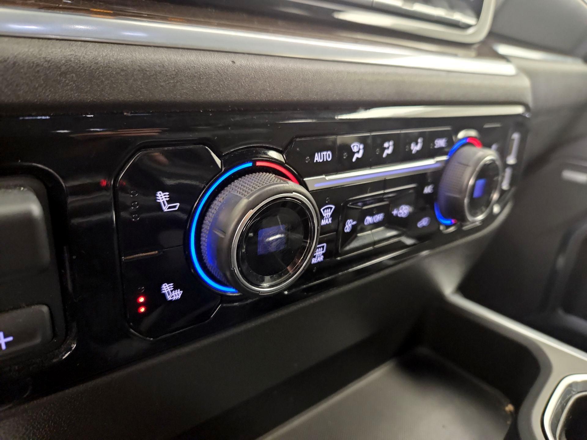 Thumbnail: 2022 Chevrolet Silverado 1500 - 17