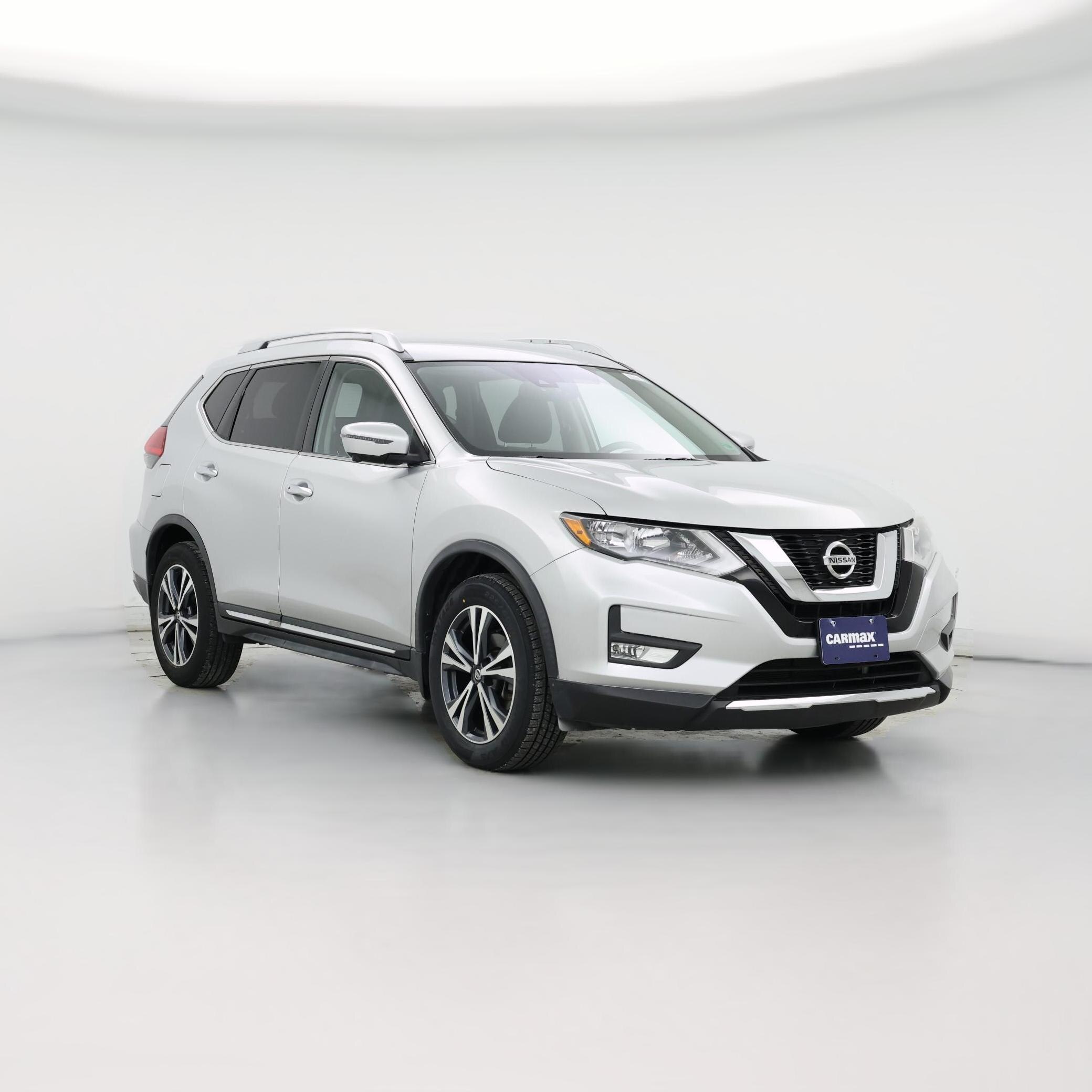 Thumbnail: 2017 Nissan Rogue - 1
