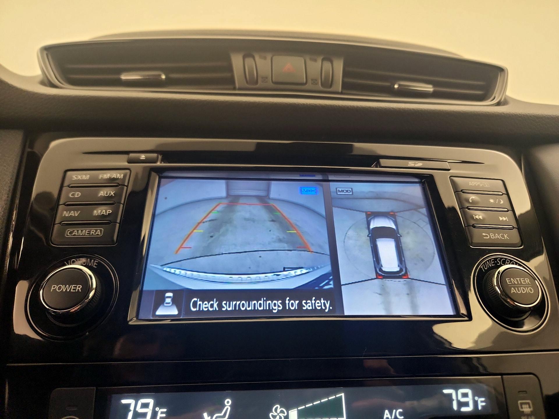 Thumbnail: 2017 Nissan Rogue - 15