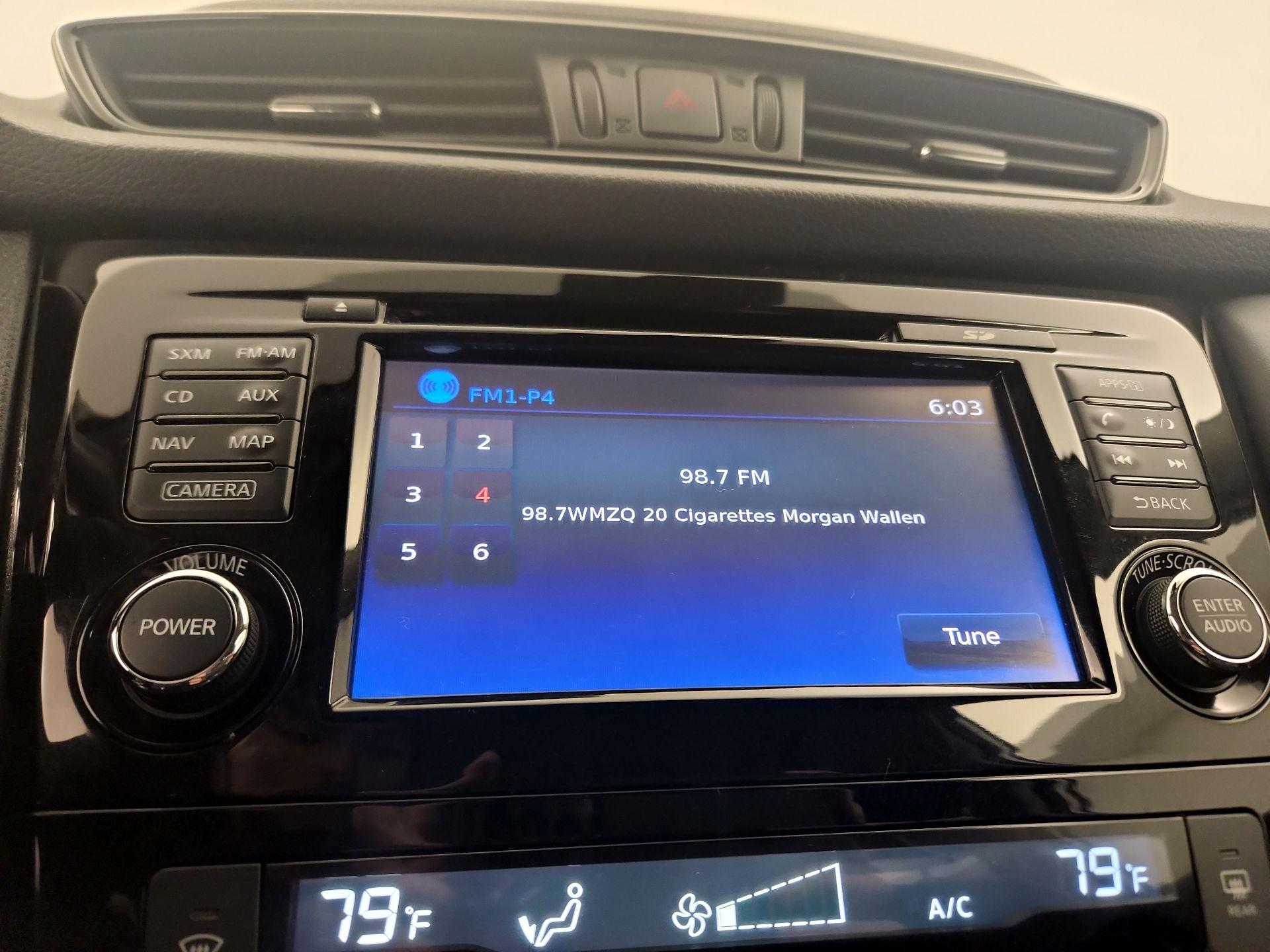 Thumbnail: 2017 Nissan Rogue - 16