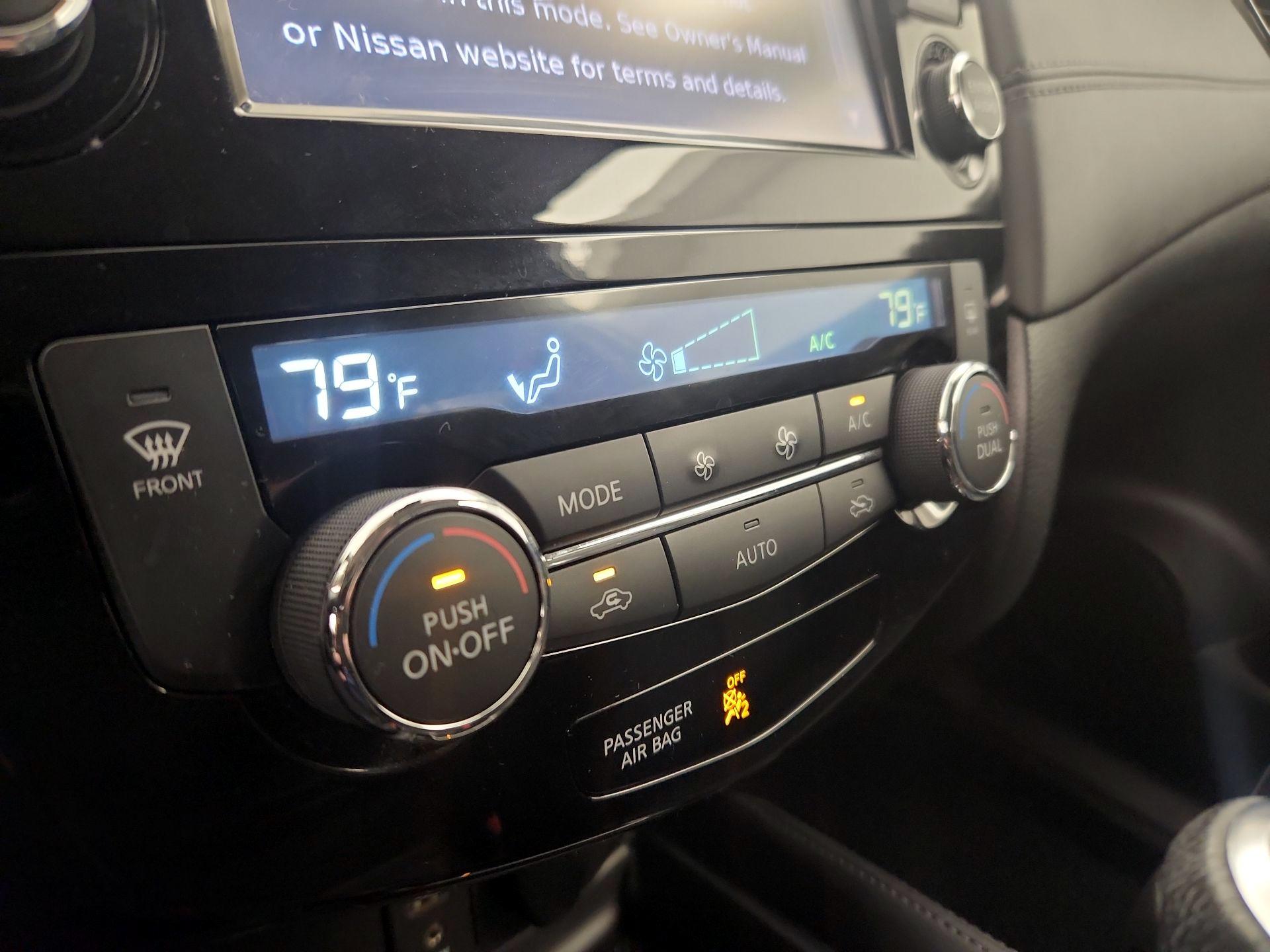 Thumbnail: 2017 Nissan Rogue - 17