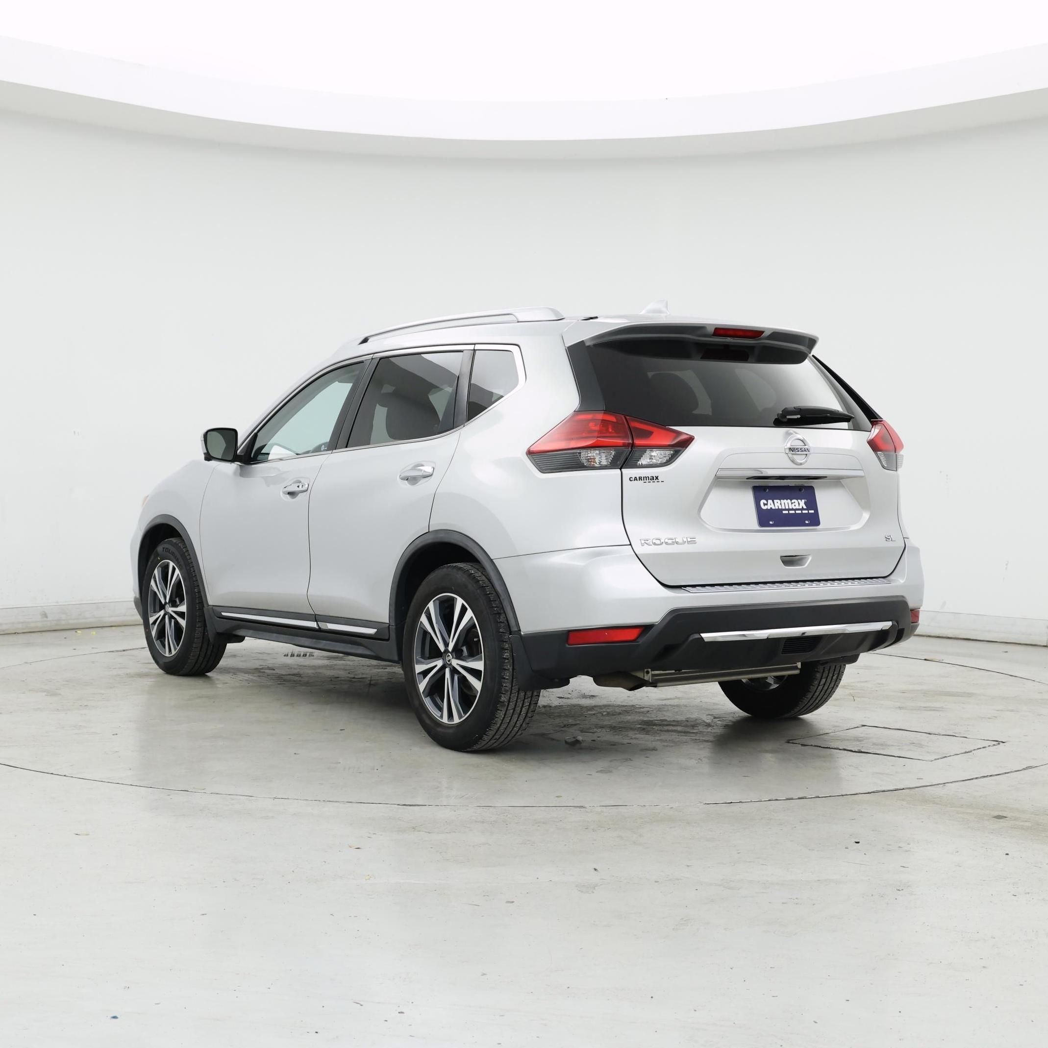 Thumbnail: 2017 Nissan Rogue - 2