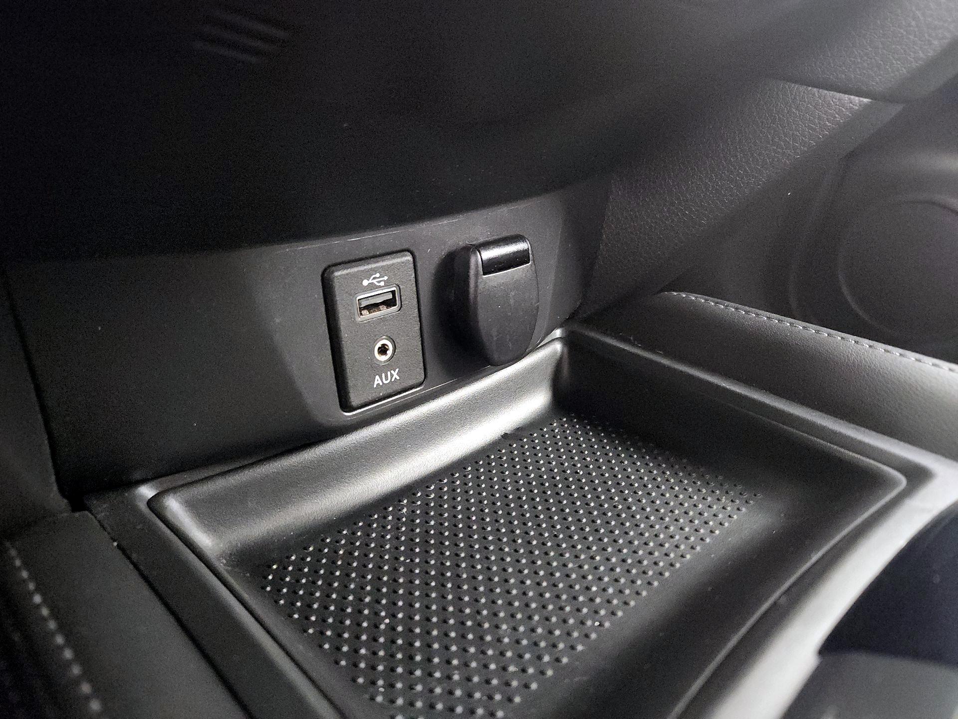 Thumbnail: 2017 Nissan Rogue - 19