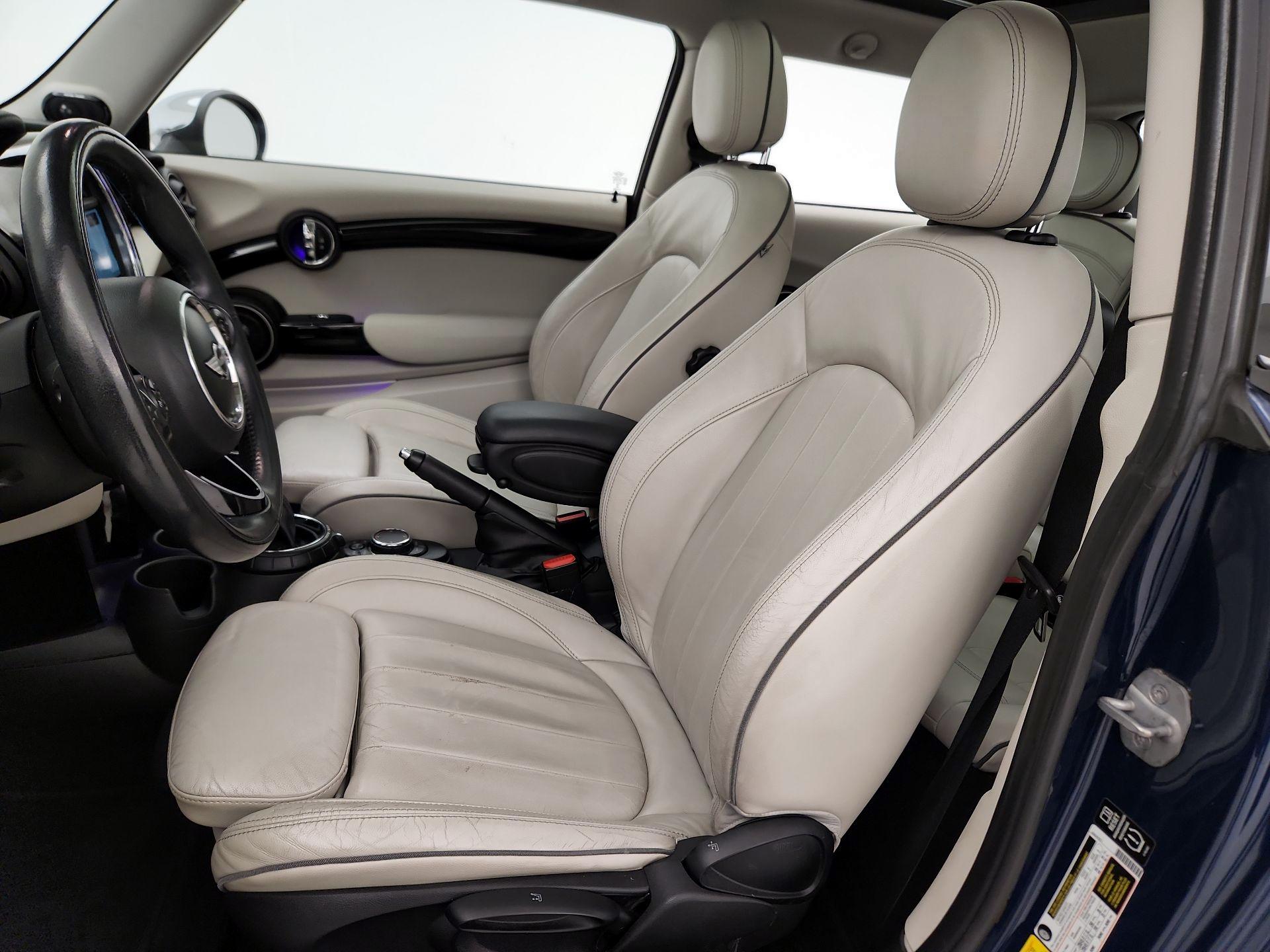 Thumbnail: 2015 MINI Cooper Hardtop - 11