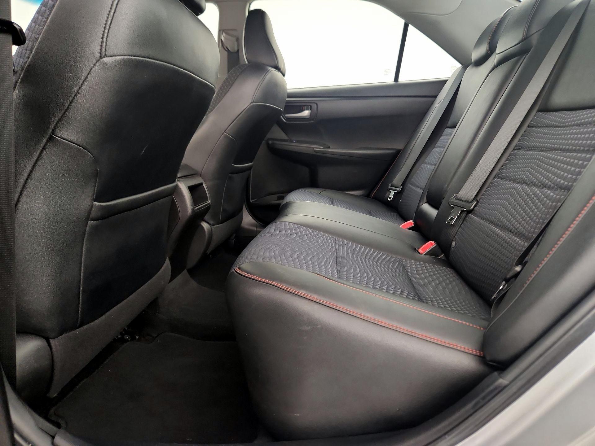 Thumbnail: 2015 Toyota Camry - 19