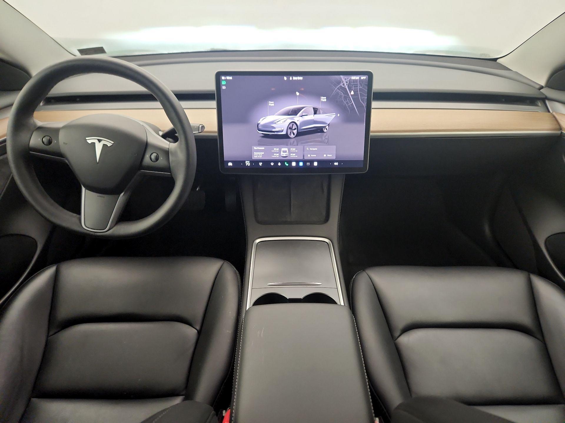 Thumbnail: 2023 Tesla Model 3 - 9