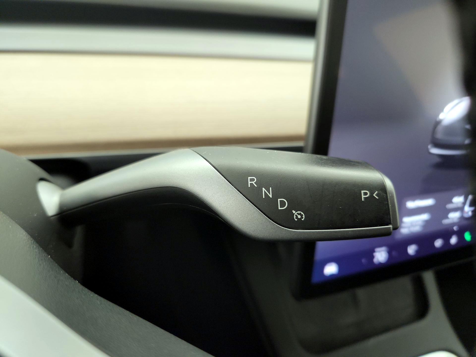 Thumbnail: 2023 Tesla Model 3 - 17