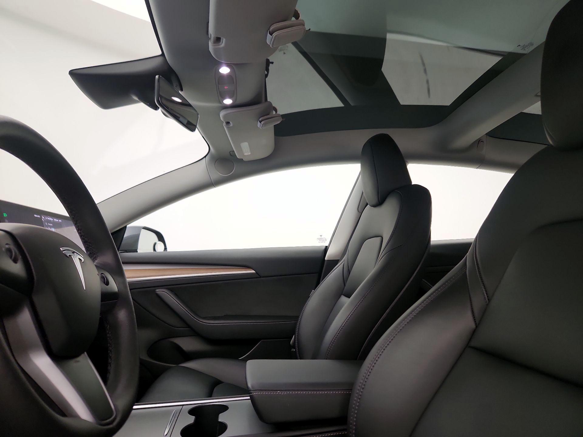 Thumbnail: 2023 Tesla Model 3 - 18