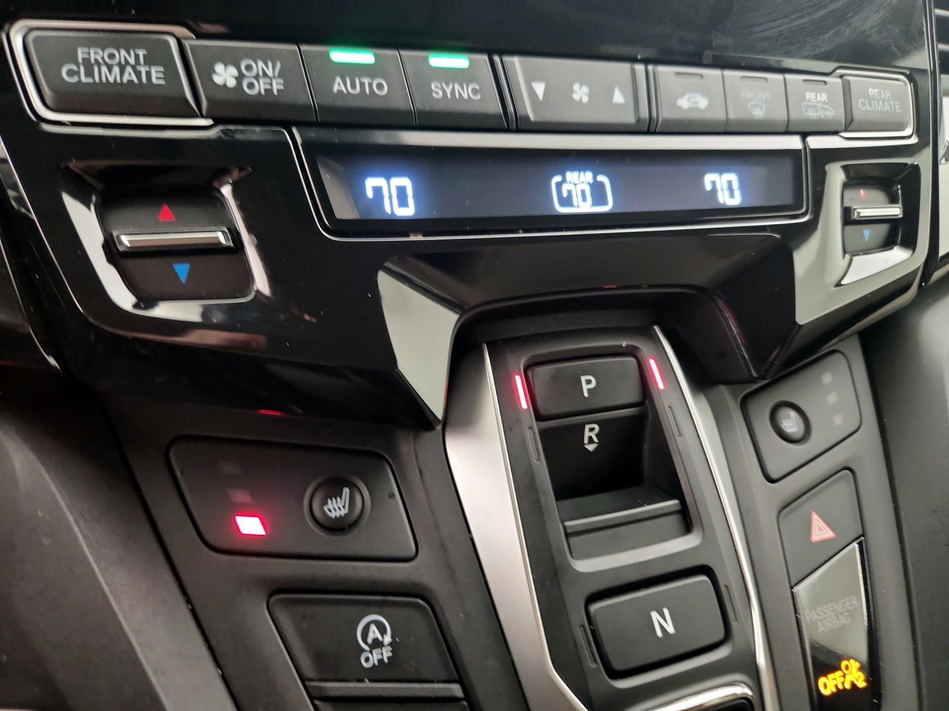 Thumbnail: 2022 Honda Odyssey - 16