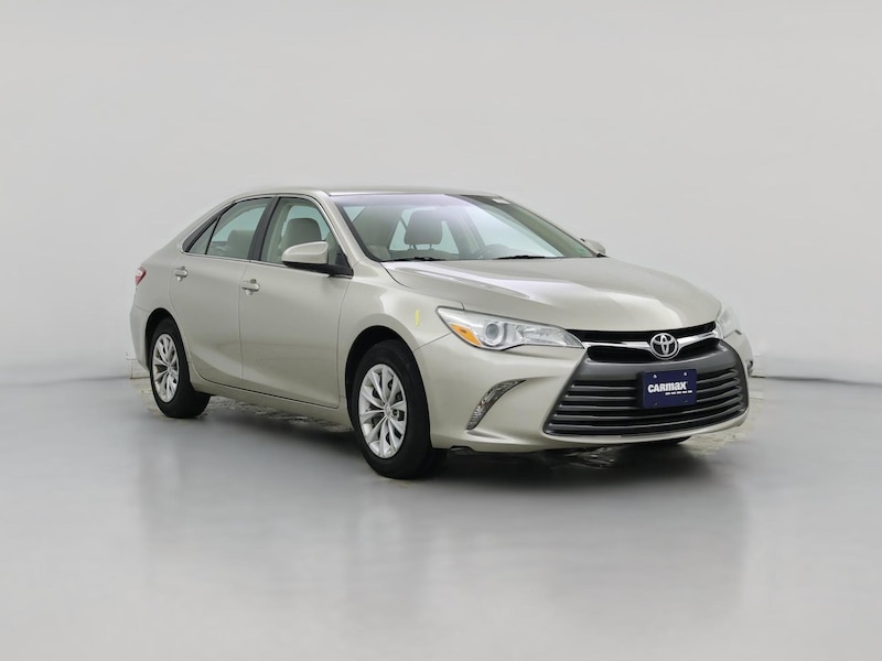2016 Toyota Camry LE -
                  Sterling, VA