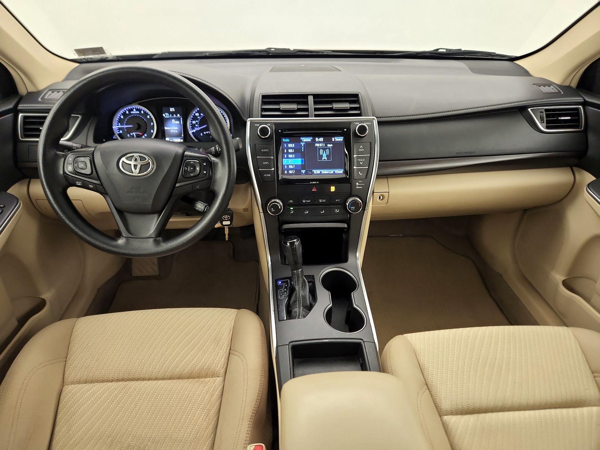 Thumbnail: 2016 Toyota Camry - 9