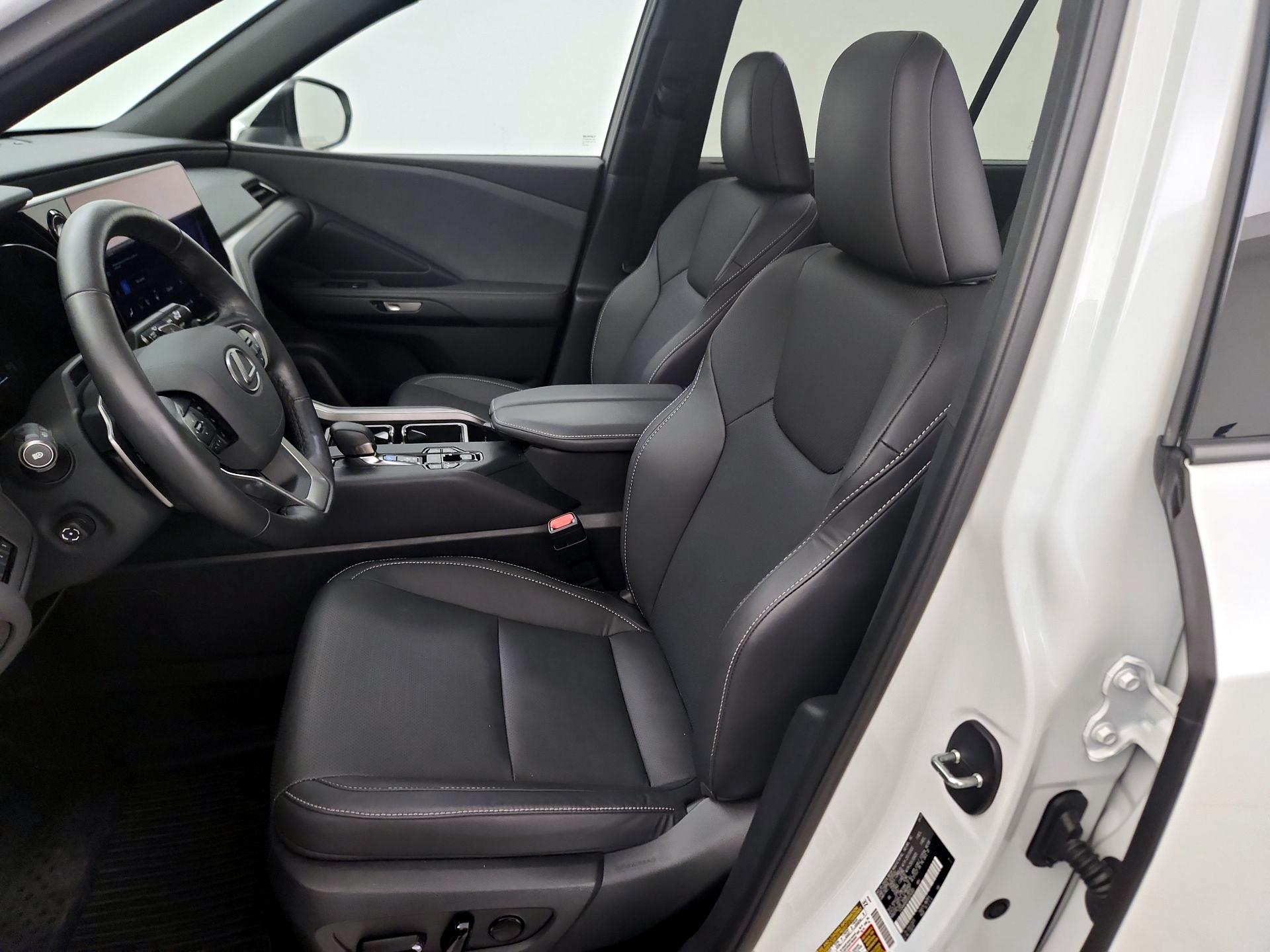 Thumbnail: 2025 Lexus TX - 11