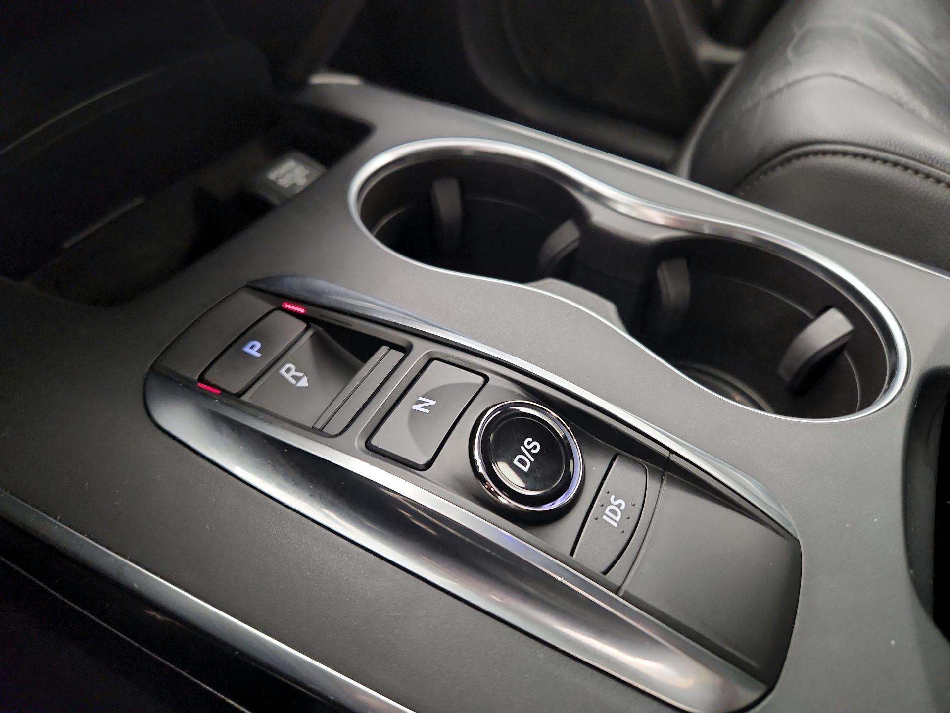 Thumbnail: 2016 Acura MDX - 17