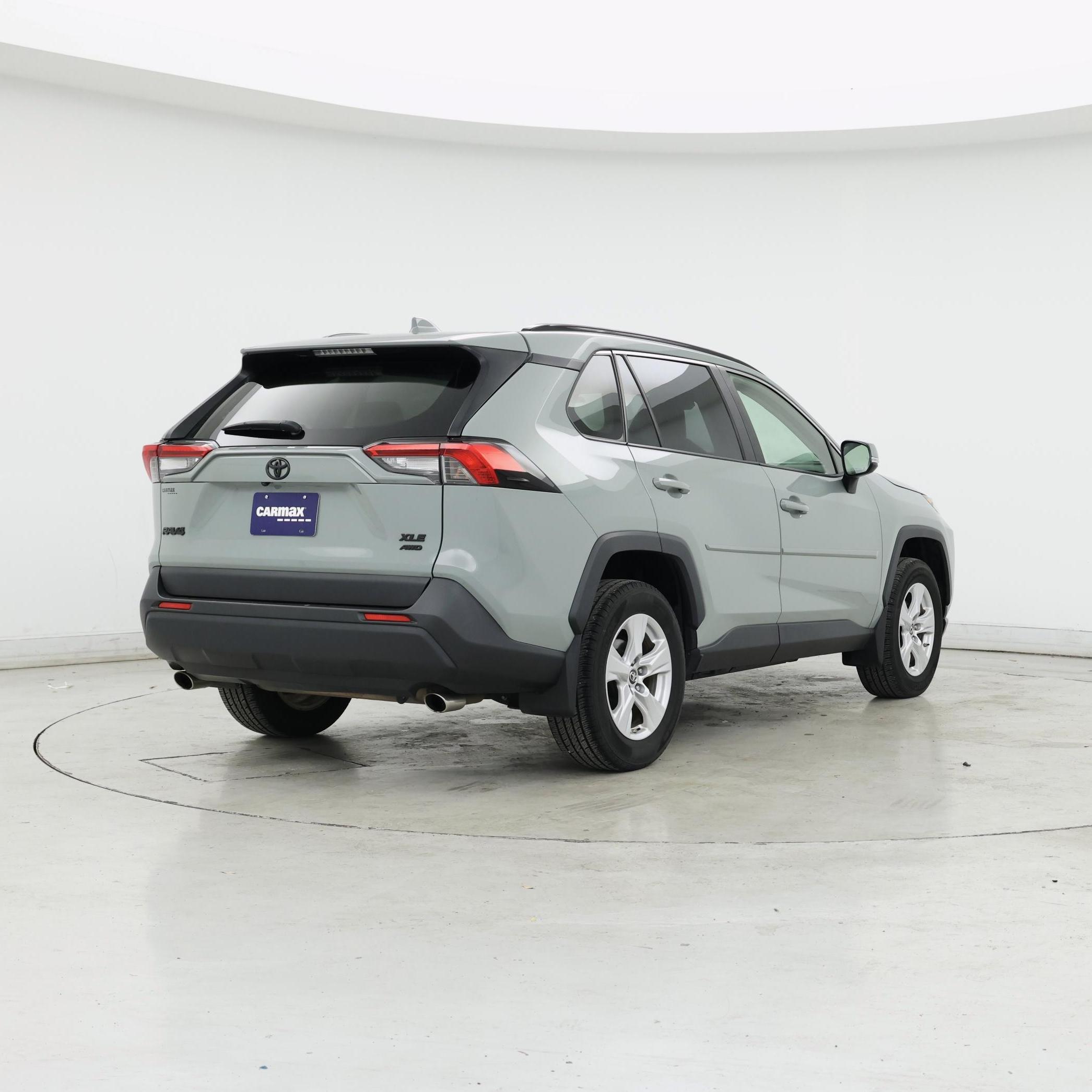 Thumbnail: 2019 Toyota RAV4 - 8