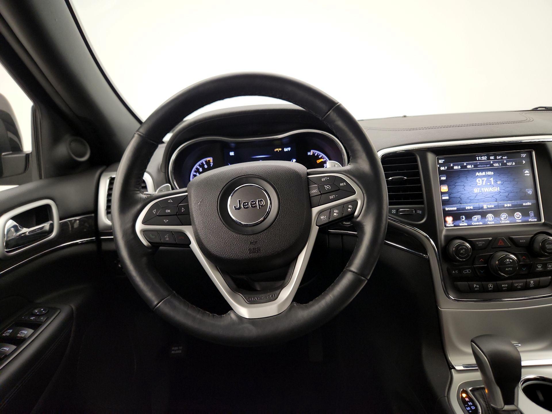 Thumbnail: 2016 Jeep Grand Cherokee - 10