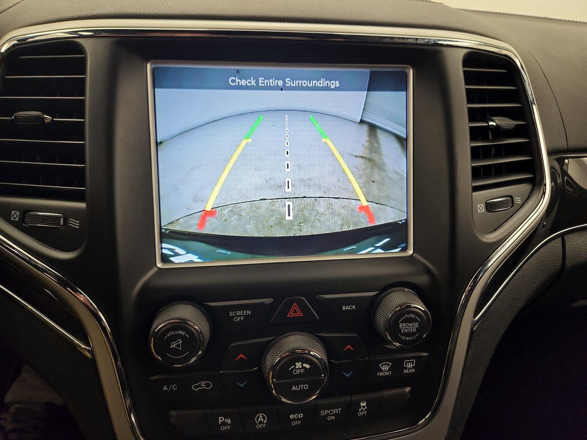 Thumbnail: 2016 Jeep Grand Cherokee - 15