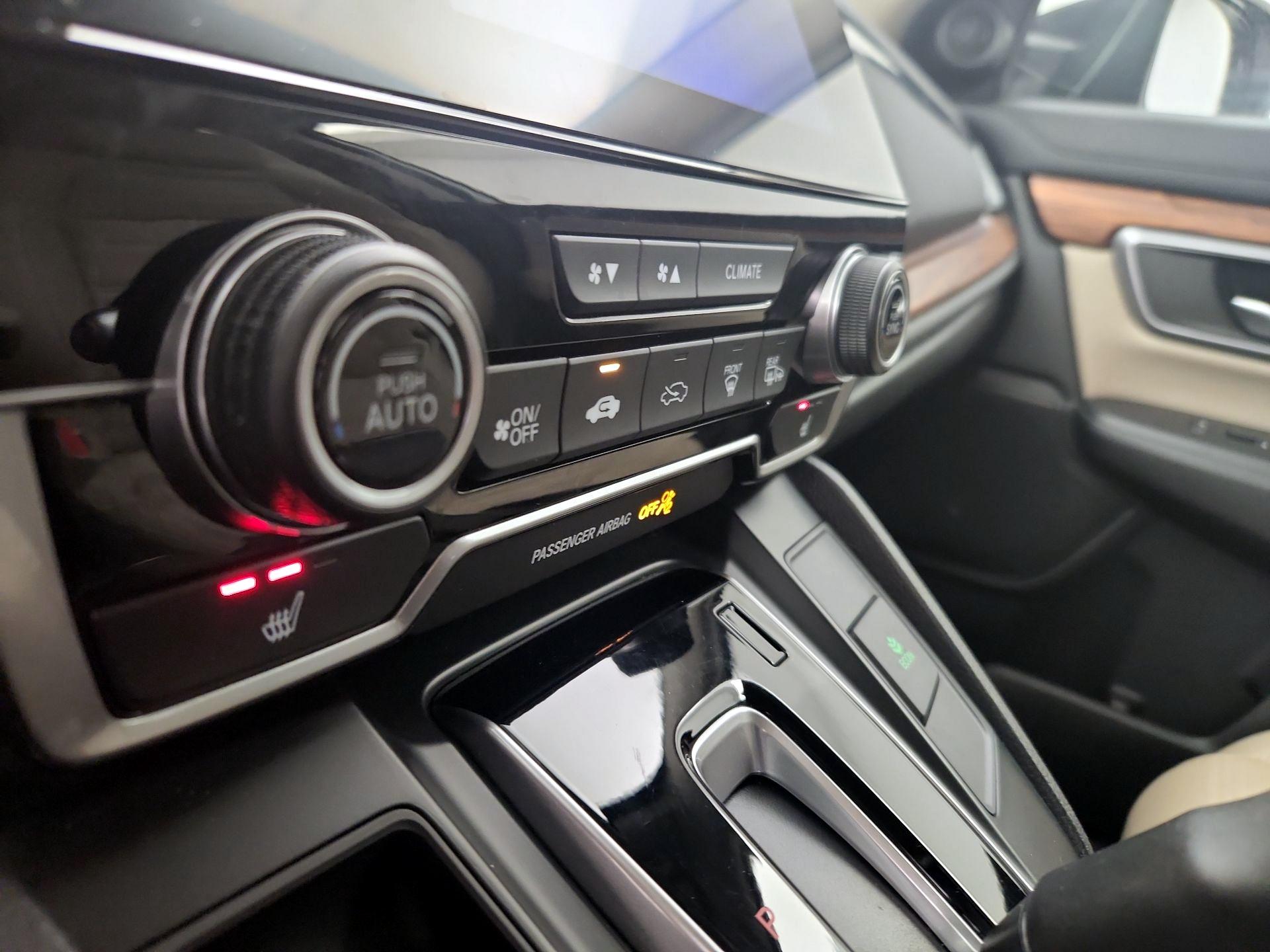 Thumbnail: 2017 Honda CR-V - 16