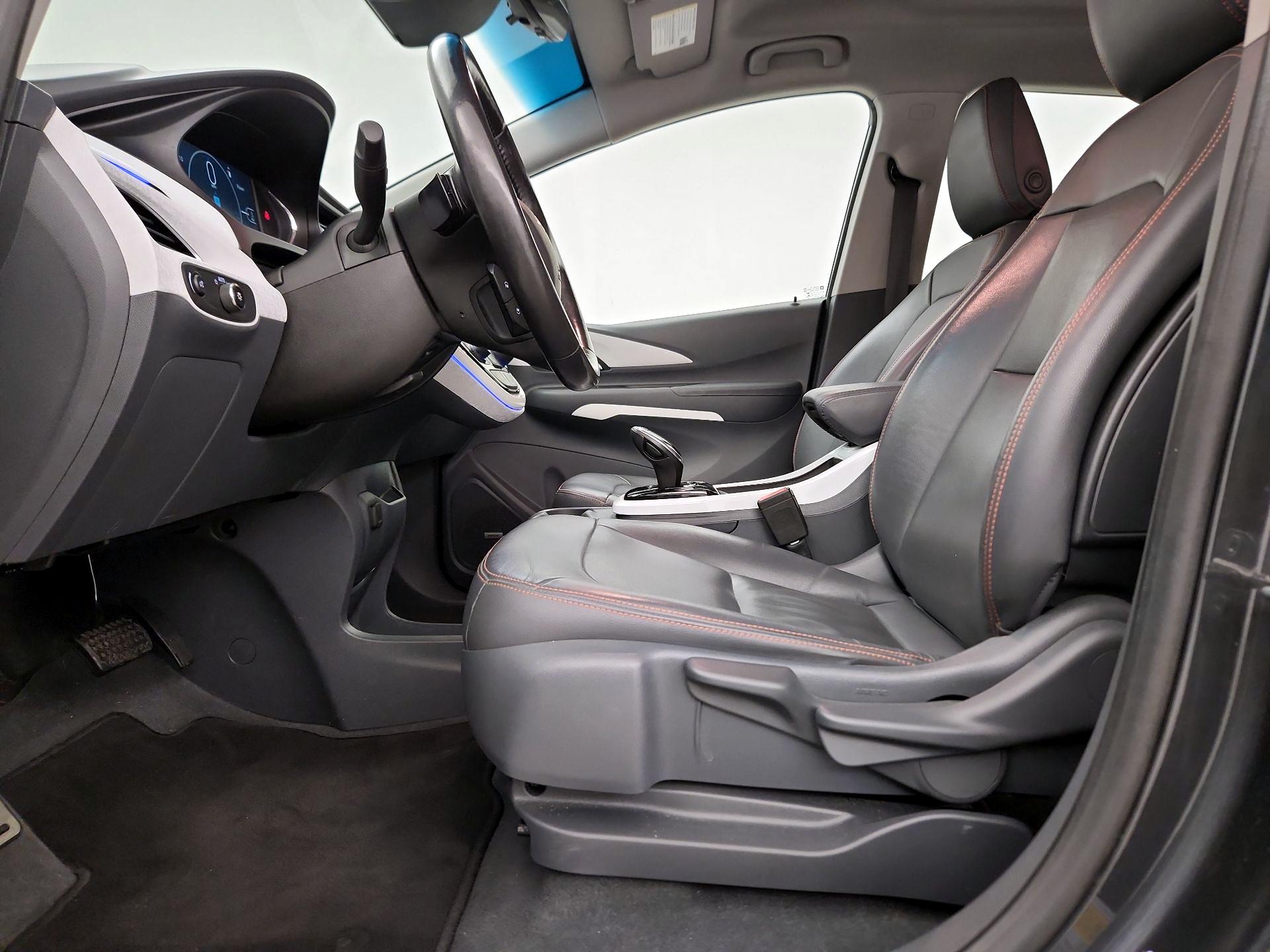 Thumbnail: 2021 Chevrolet Bolt EV - 11