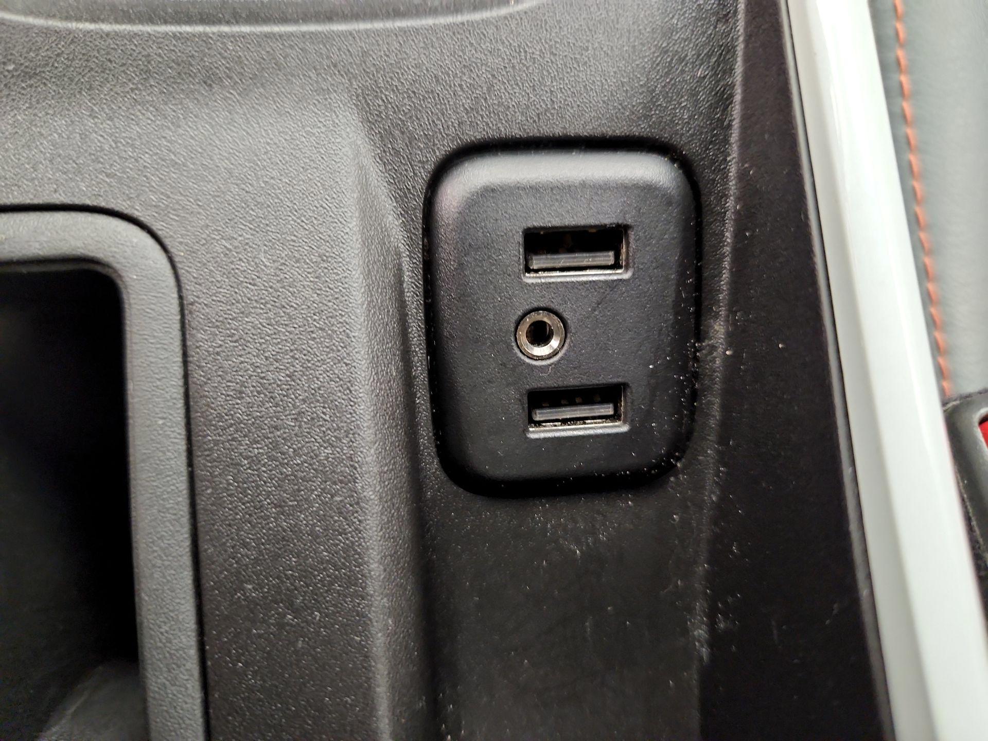 Thumbnail: 2021 Chevrolet Bolt EV - 18