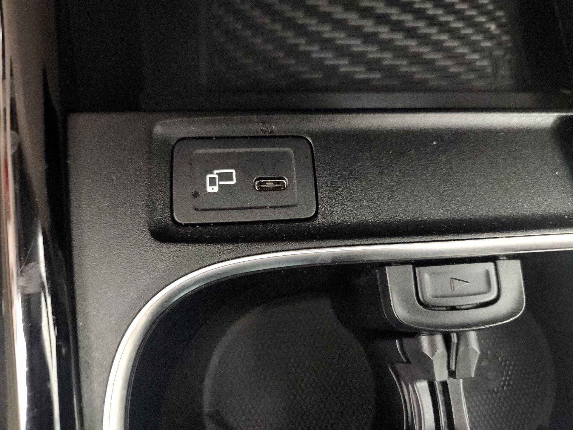 Thumbnail: 2020 Mercedes-Benz CLA - 18