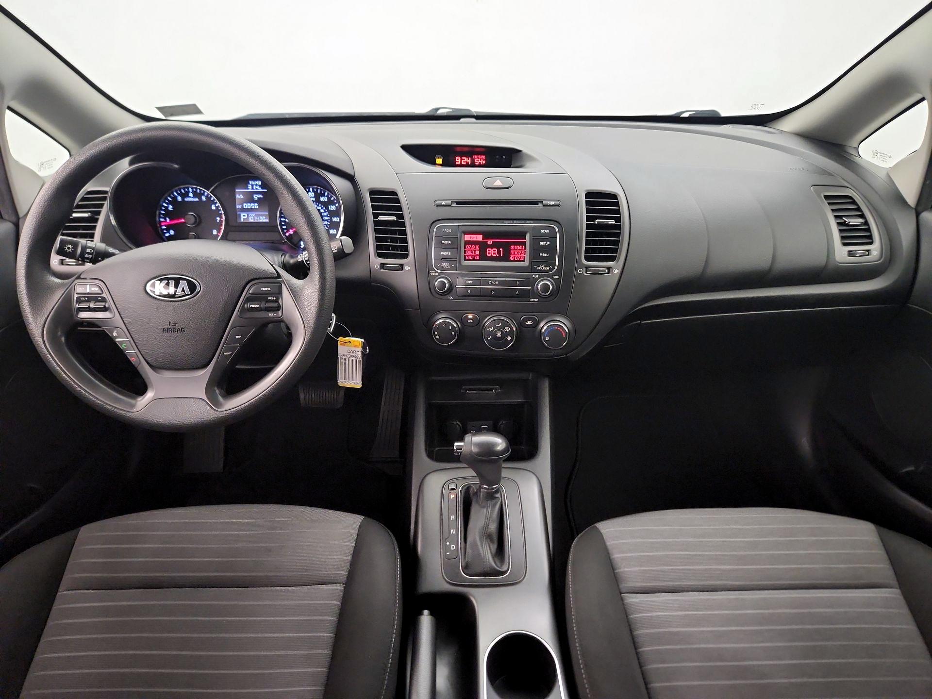 Thumbnail: 2016 Kia Forte - 9