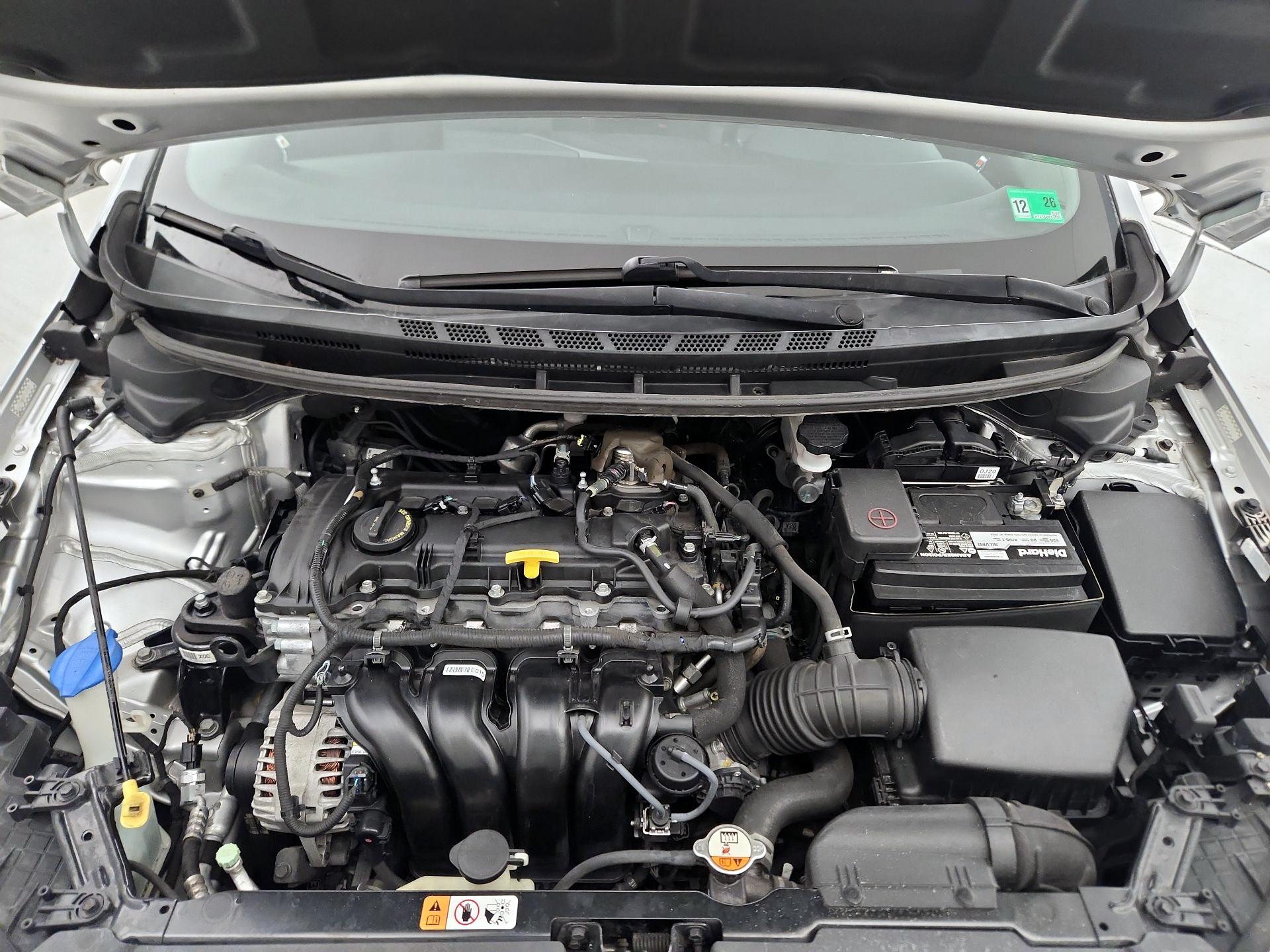 Thumbnail: 2016 Kia Forte - 20