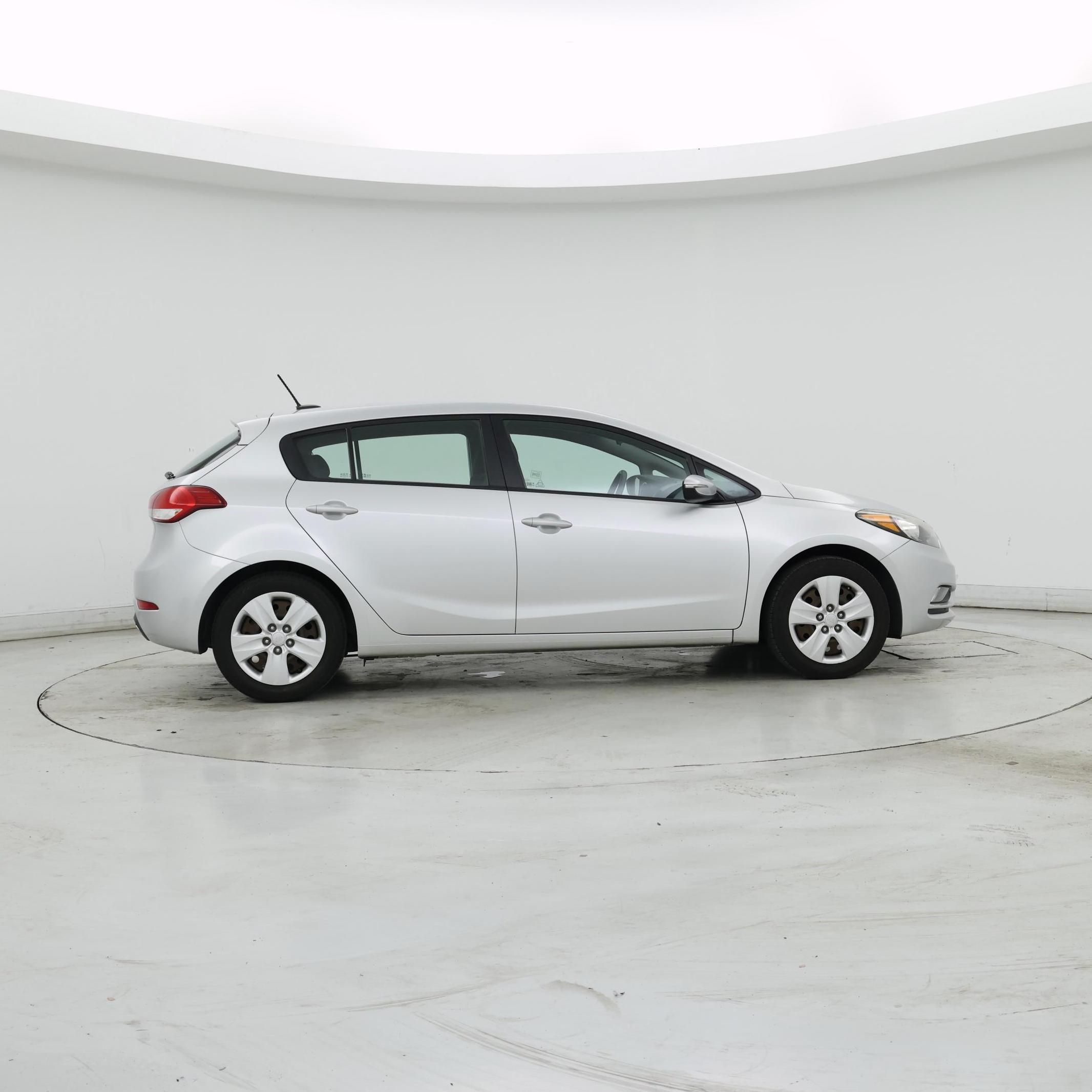 Thumbnail: 2016 Kia Forte - 7