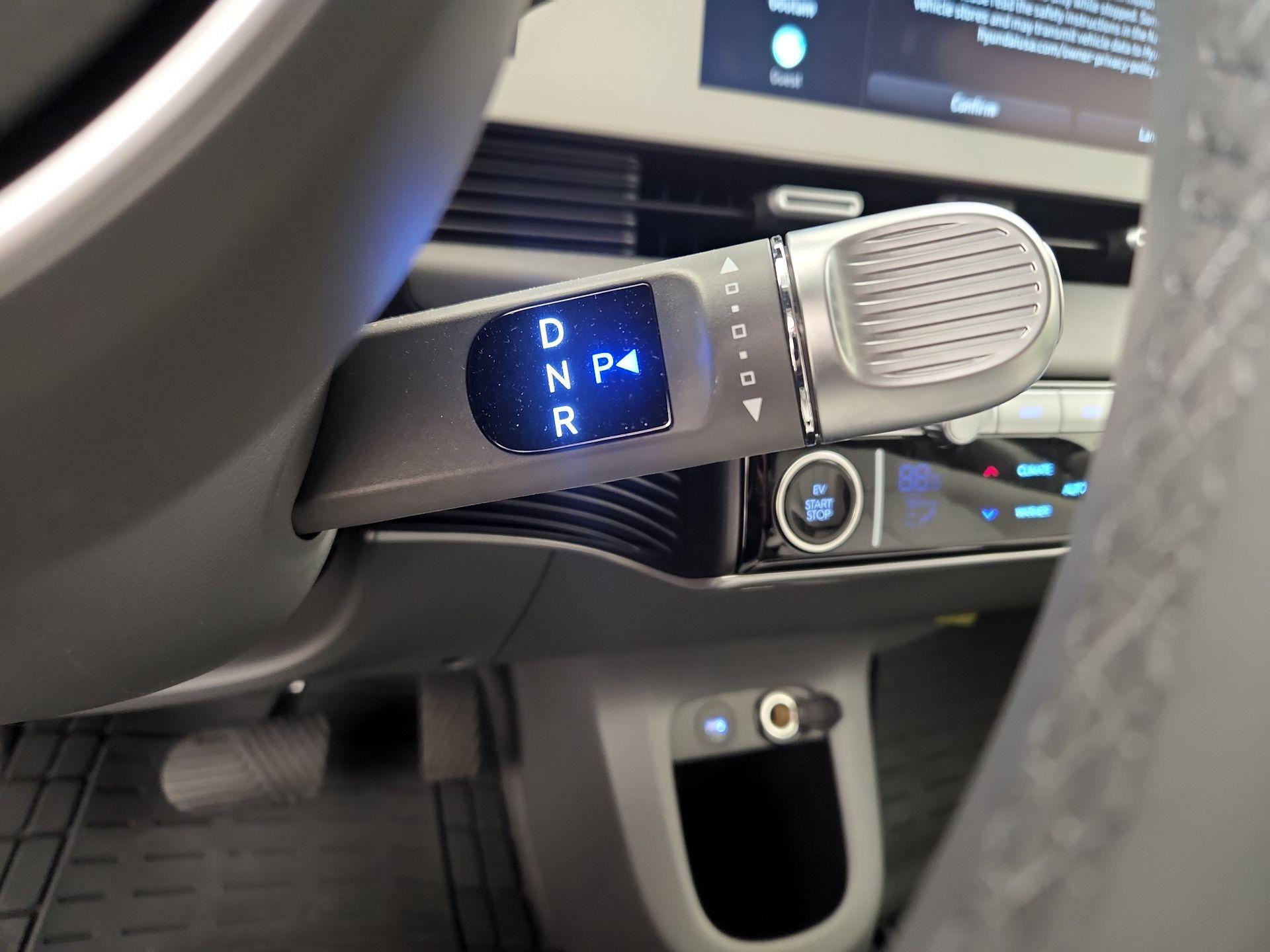 Thumbnail: 2023 Hyundai Ioniq 5 - 18