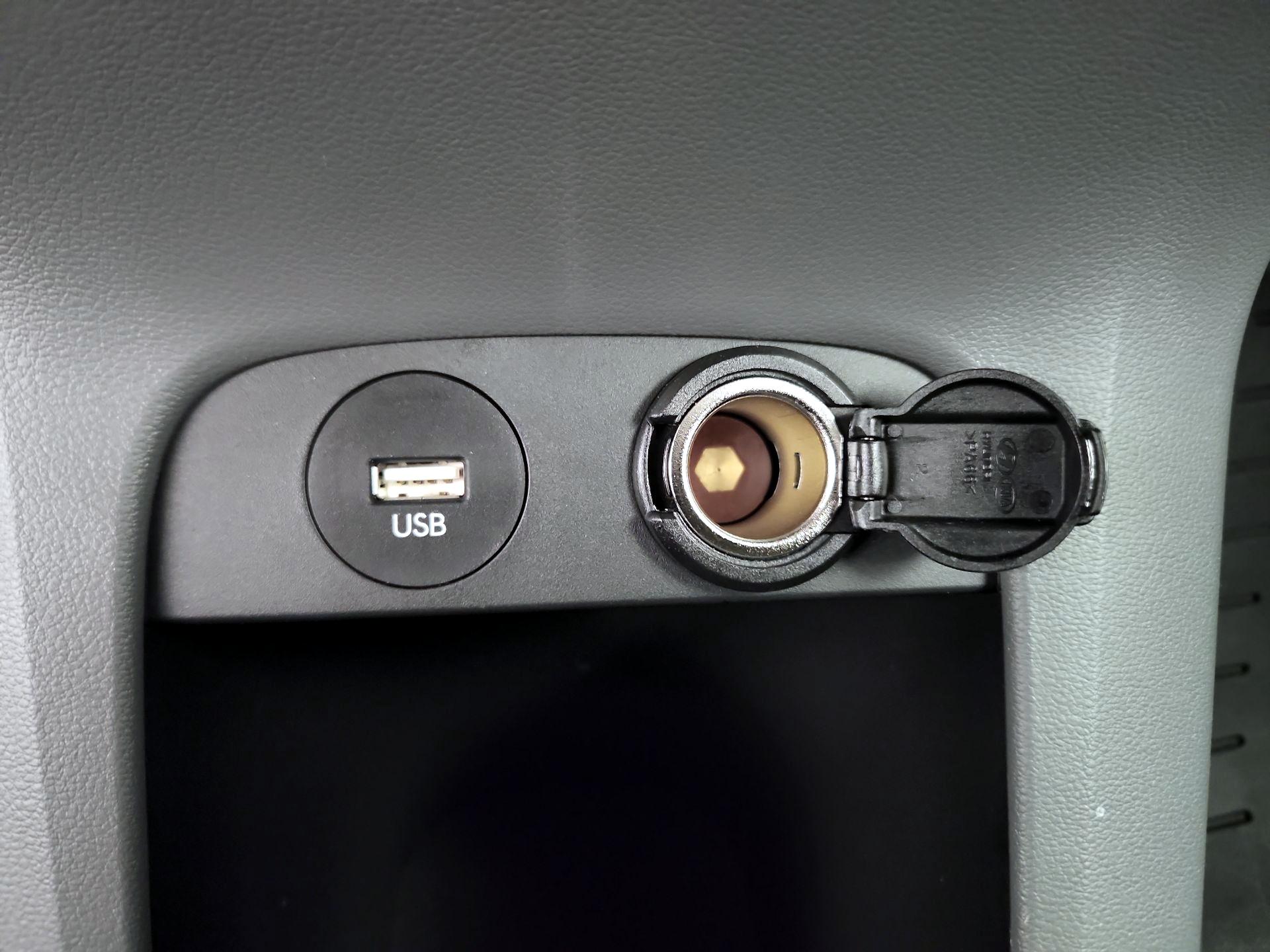 Thumbnail: 2023 Hyundai Ioniq 5 - 19