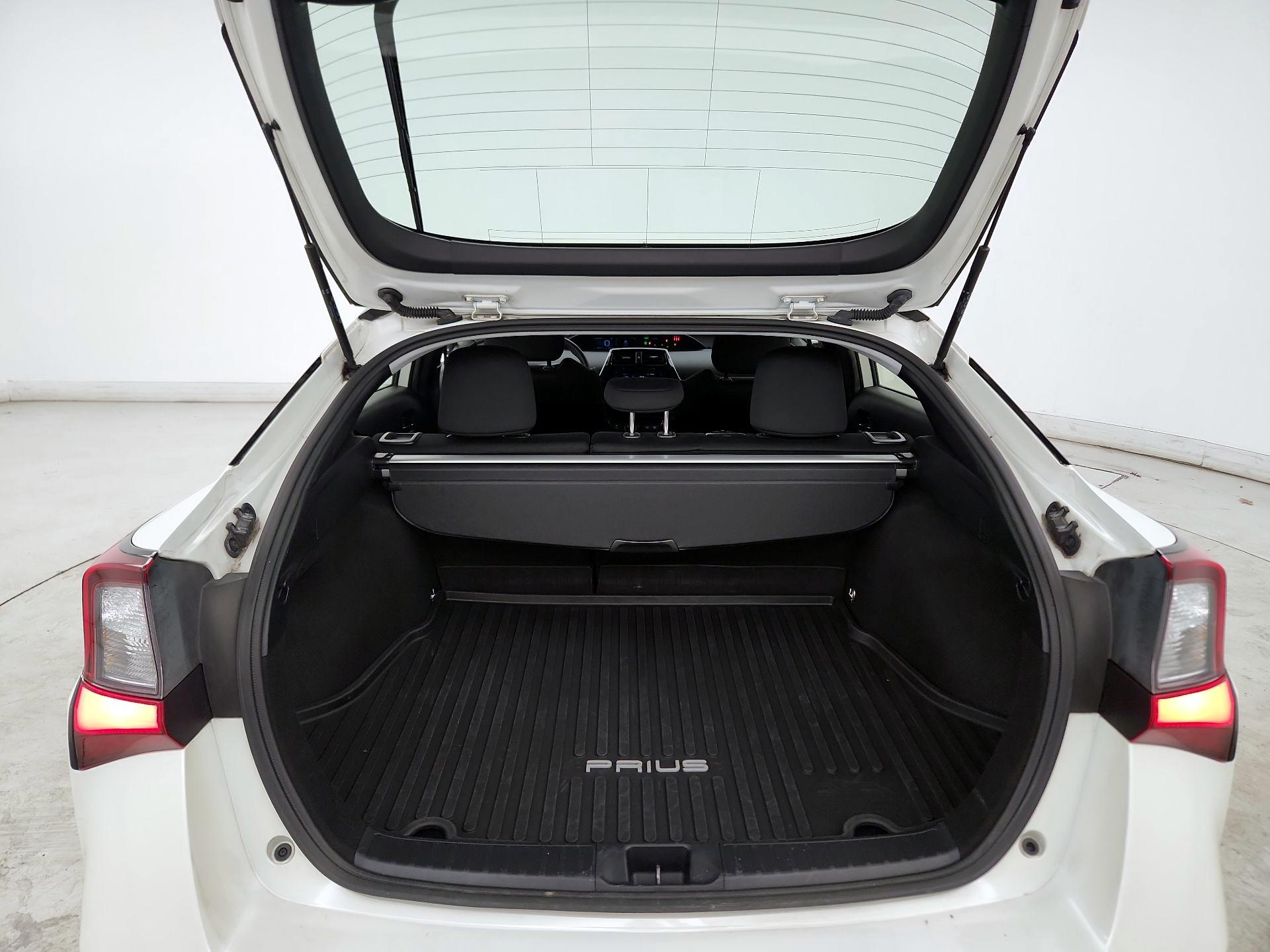 Thumbnail: 2019 Toyota Prius - 20