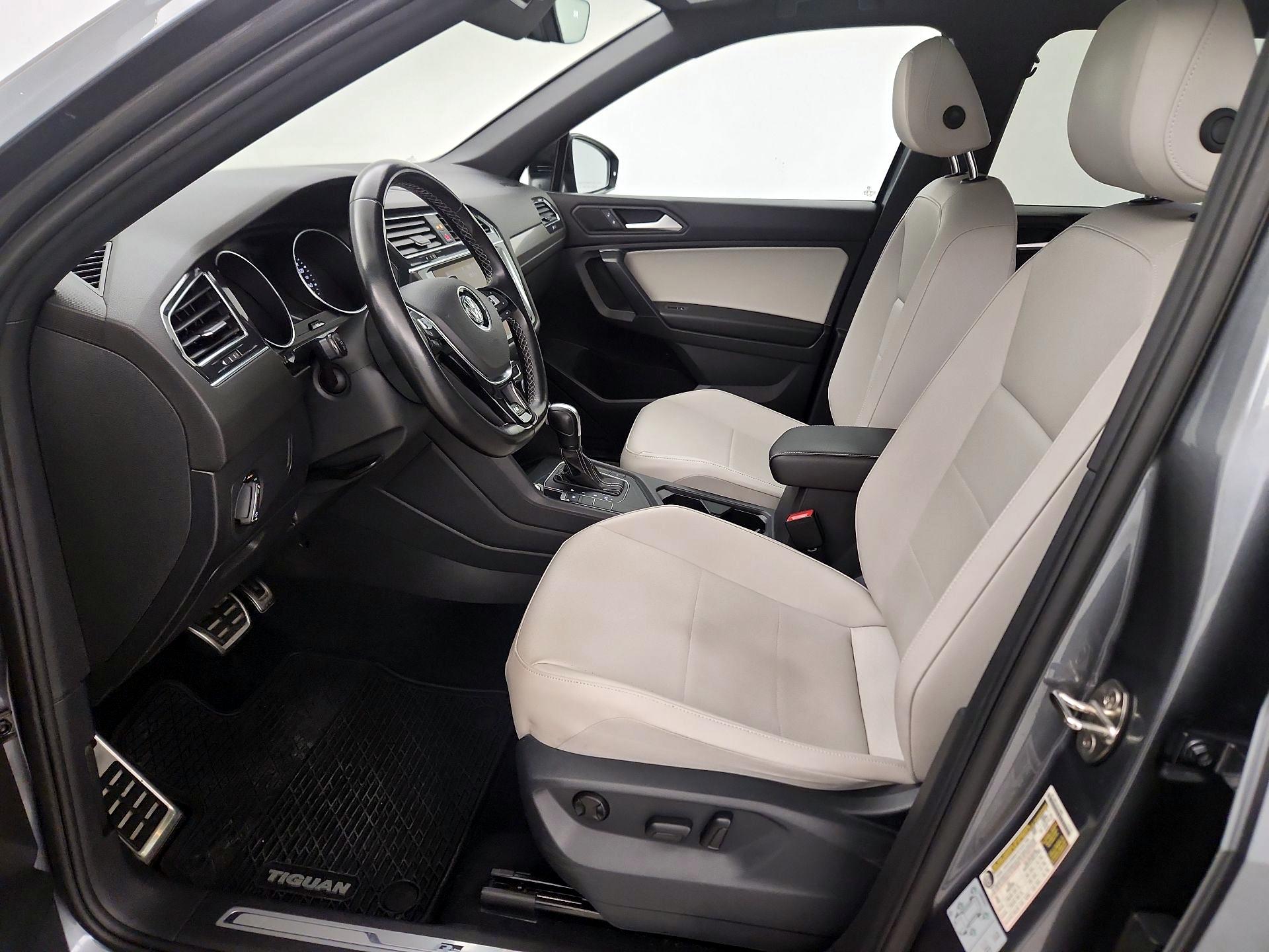 Thumbnail: 2021 Volkswagen Tiguan - 11