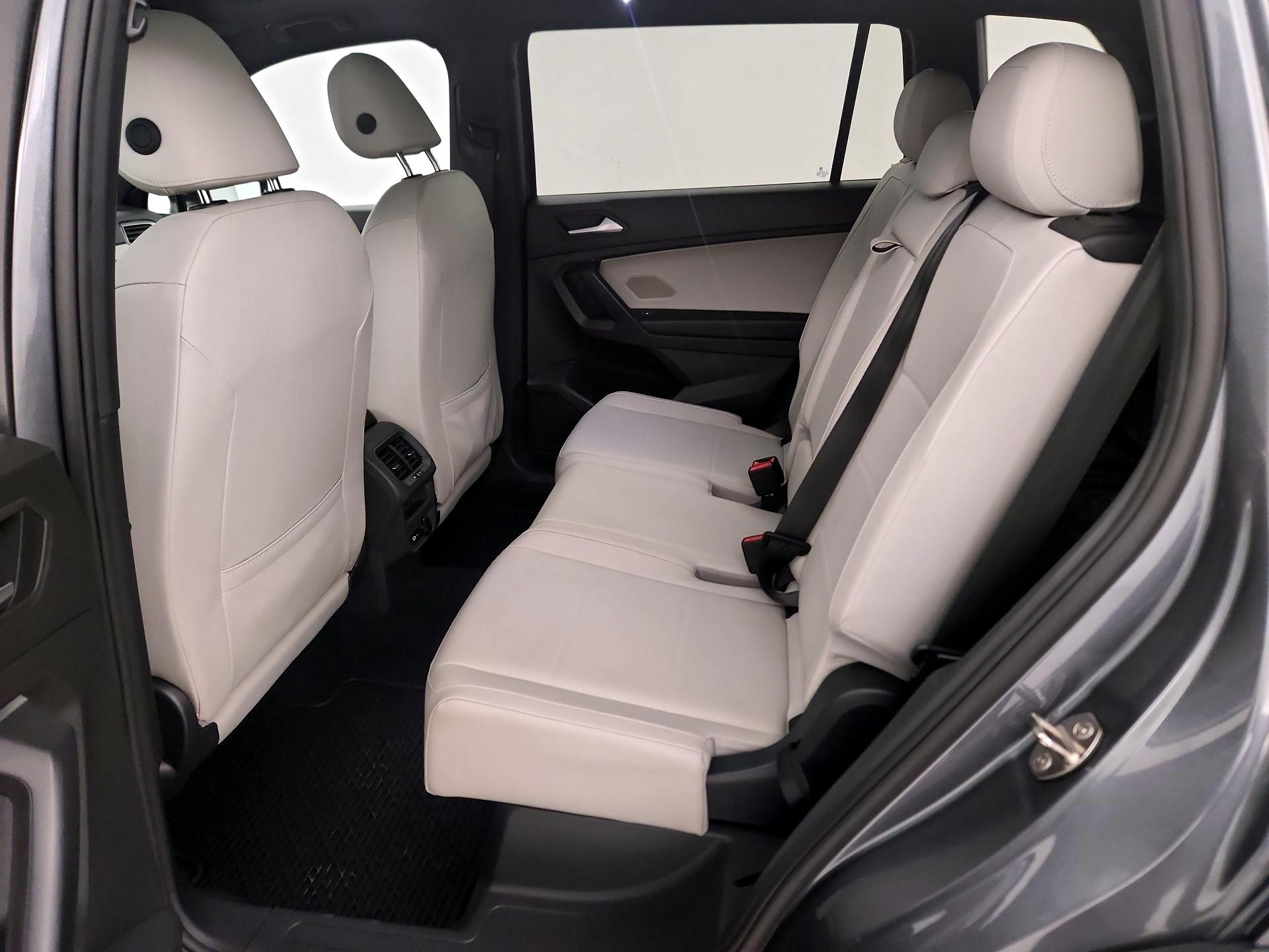 Thumbnail: 2021 Volkswagen Tiguan - 20