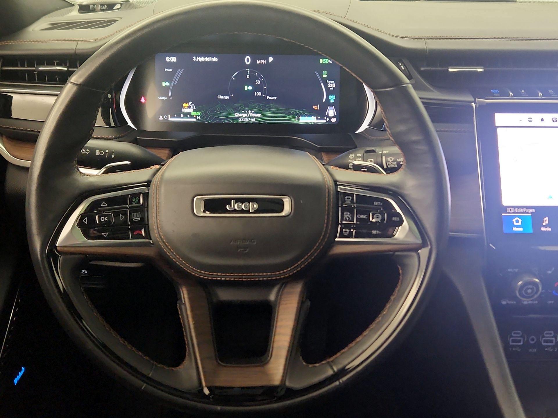 Thumbnail: 2022 Jeep Grand Cherokee - 10