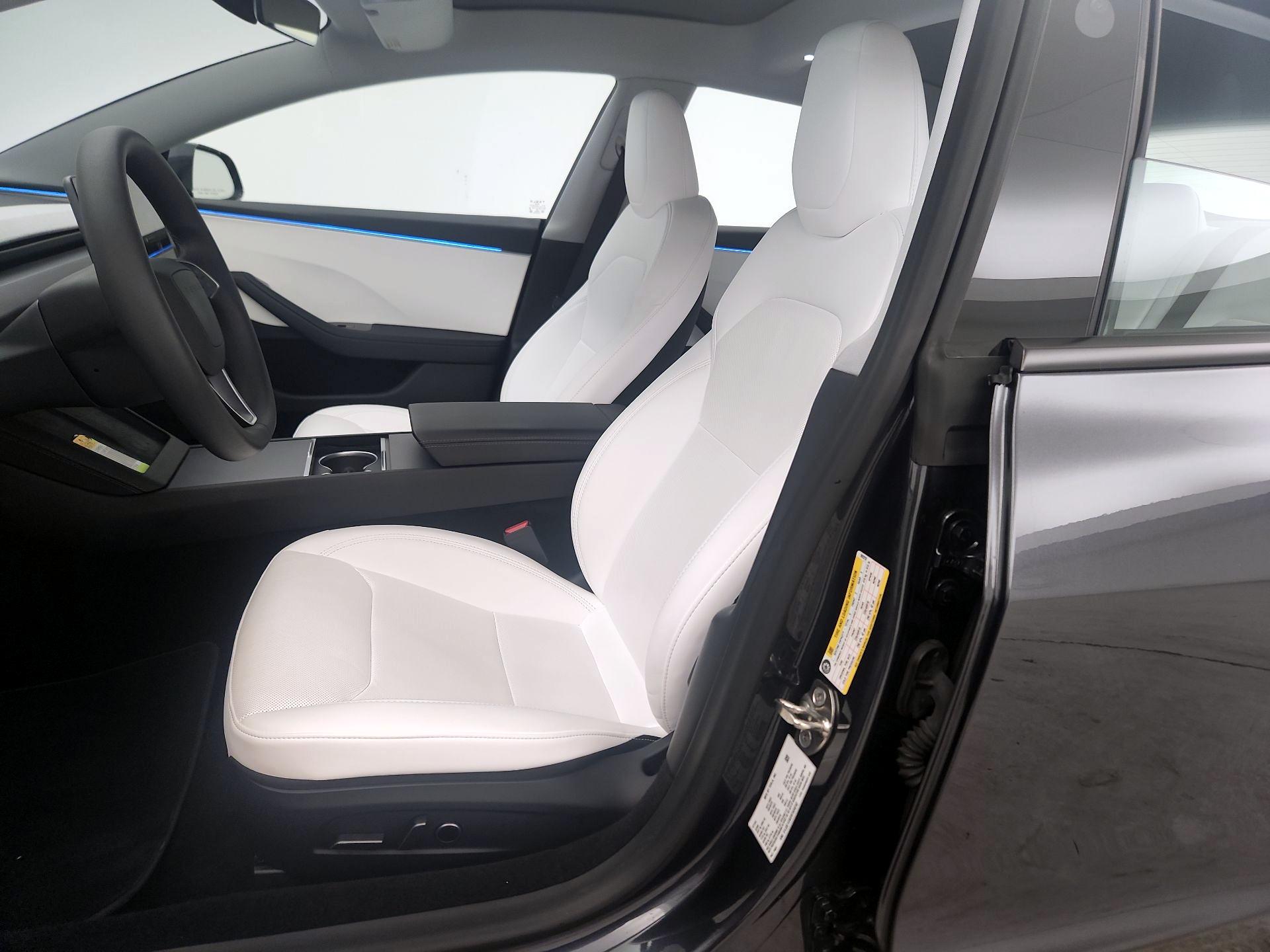 Thumbnail: 2024 Tesla Model 3 - 11