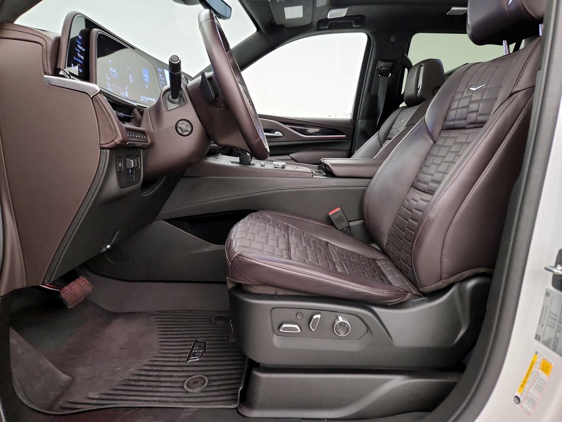 Thumbnail: 2023 Cadillac Escalade - 11