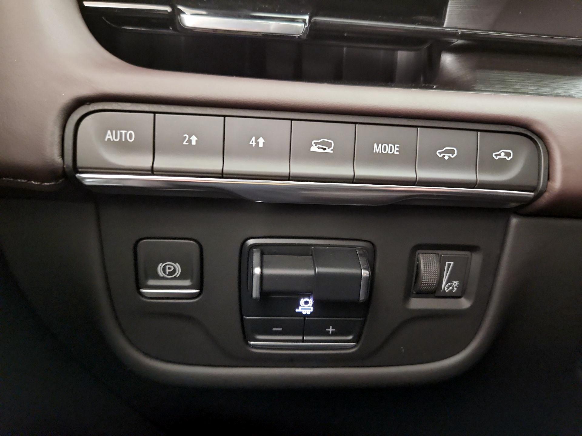 Thumbnail: 2023 Cadillac Escalade - 13