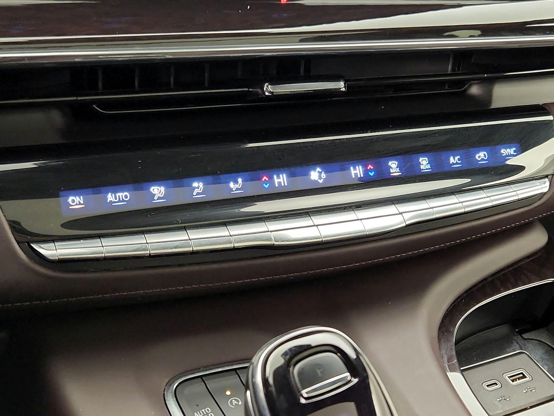 Thumbnail: 2023 Cadillac Escalade - 17