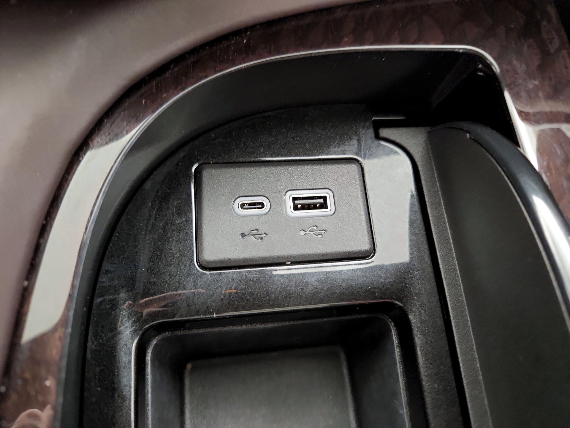 Thumbnail: 2023 Cadillac Escalade - 19