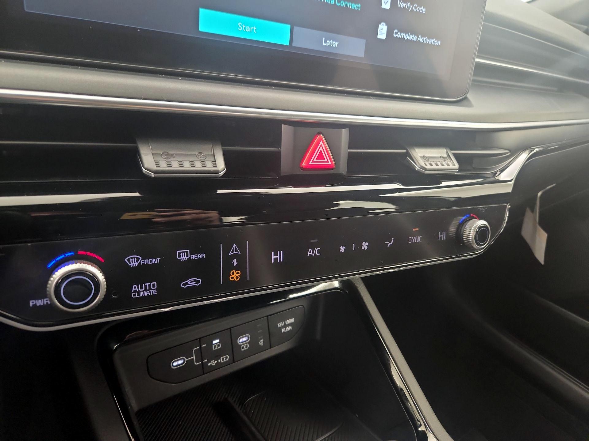 Thumbnail: 2025 Kia K5 - 17